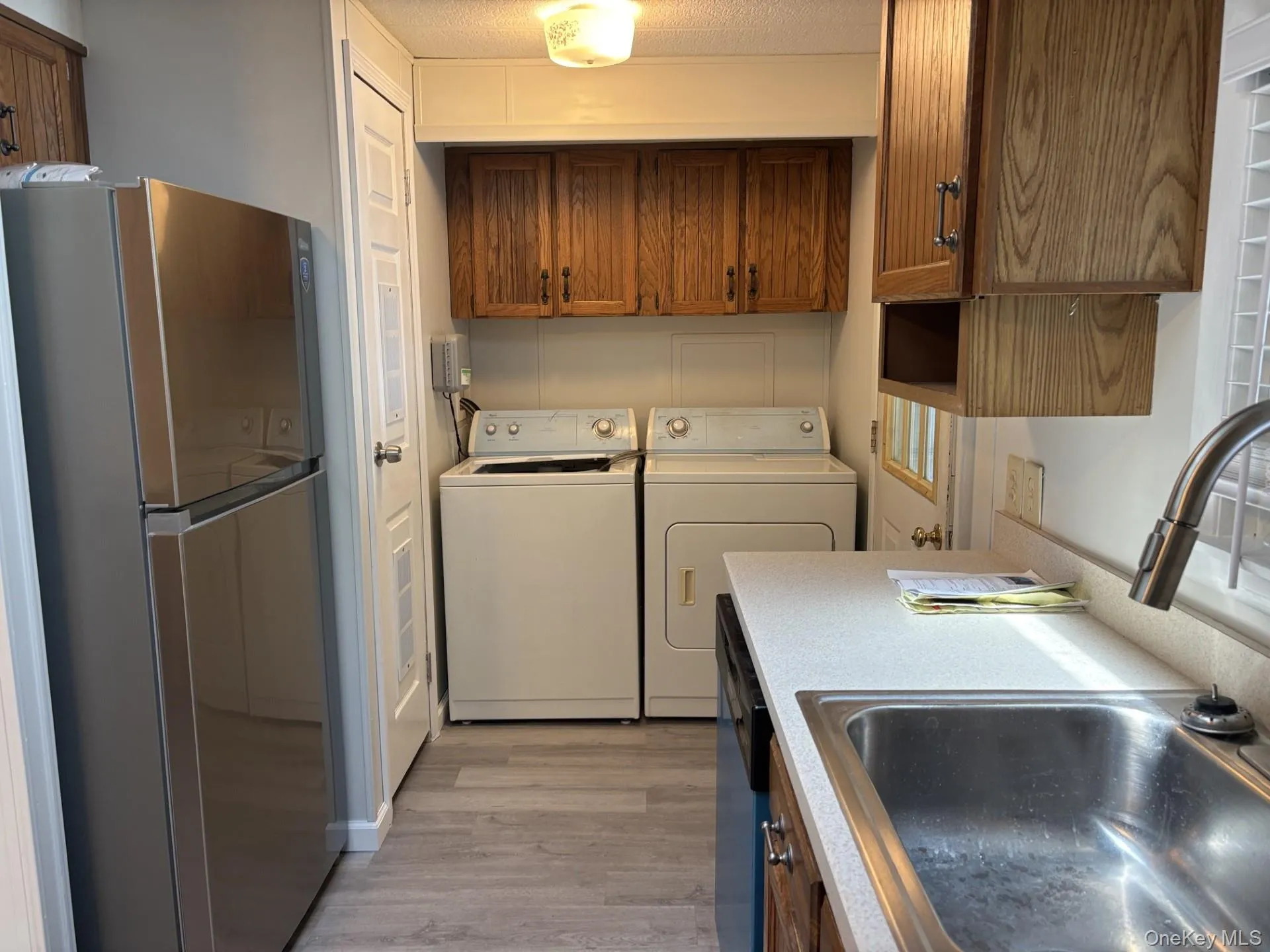 101 West Lane, Riverhead, NY, 2 Bedrooms Bedrooms, 8 Rooms Rooms,2 BathroomsBathrooms,Residential,For Rent,West,0,993806 101 West Lane, Riverhead, NY, 2 Bedrooms Bedrooms, 8 Rooms Rooms,2 BathroomsBathrooms,Residential,For Rent,West,0,993806