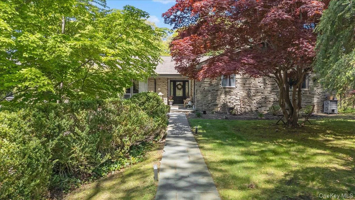 55 Rolling Hill Lane, Oyster Bay, NY, 4 Bedrooms Bedrooms, 10 Rooms Rooms,2 BathroomsBathrooms,Residential,For Rent,Rolling Hill,0,993811 55 Rolling Hill Lane, Oyster Bay, NY, 4 Bedrooms Bedrooms, 10 Rooms Rooms,2 BathroomsBathrooms,Residential,For Rent,Rolling Hill,0,993811