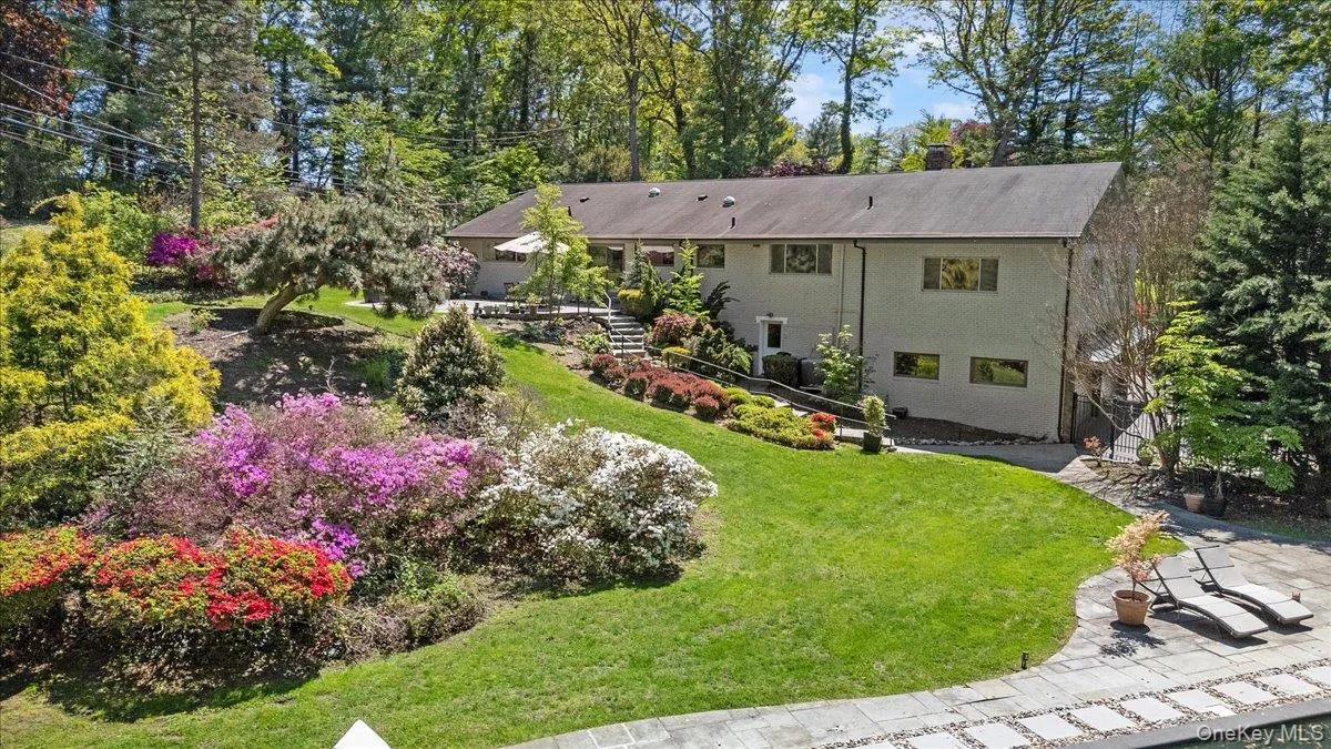 55 Rolling Hill Lane, Oyster Bay, NY, 4 Bedrooms Bedrooms, 10 Rooms Rooms,2 BathroomsBathrooms,Residential,For Rent,Rolling Hill,0,993811 55 Rolling Hill Lane, Oyster Bay, NY, 4 Bedrooms Bedrooms, 10 Rooms Rooms,2 BathroomsBathrooms,Residential,For Rent,Rolling Hill,0,993811