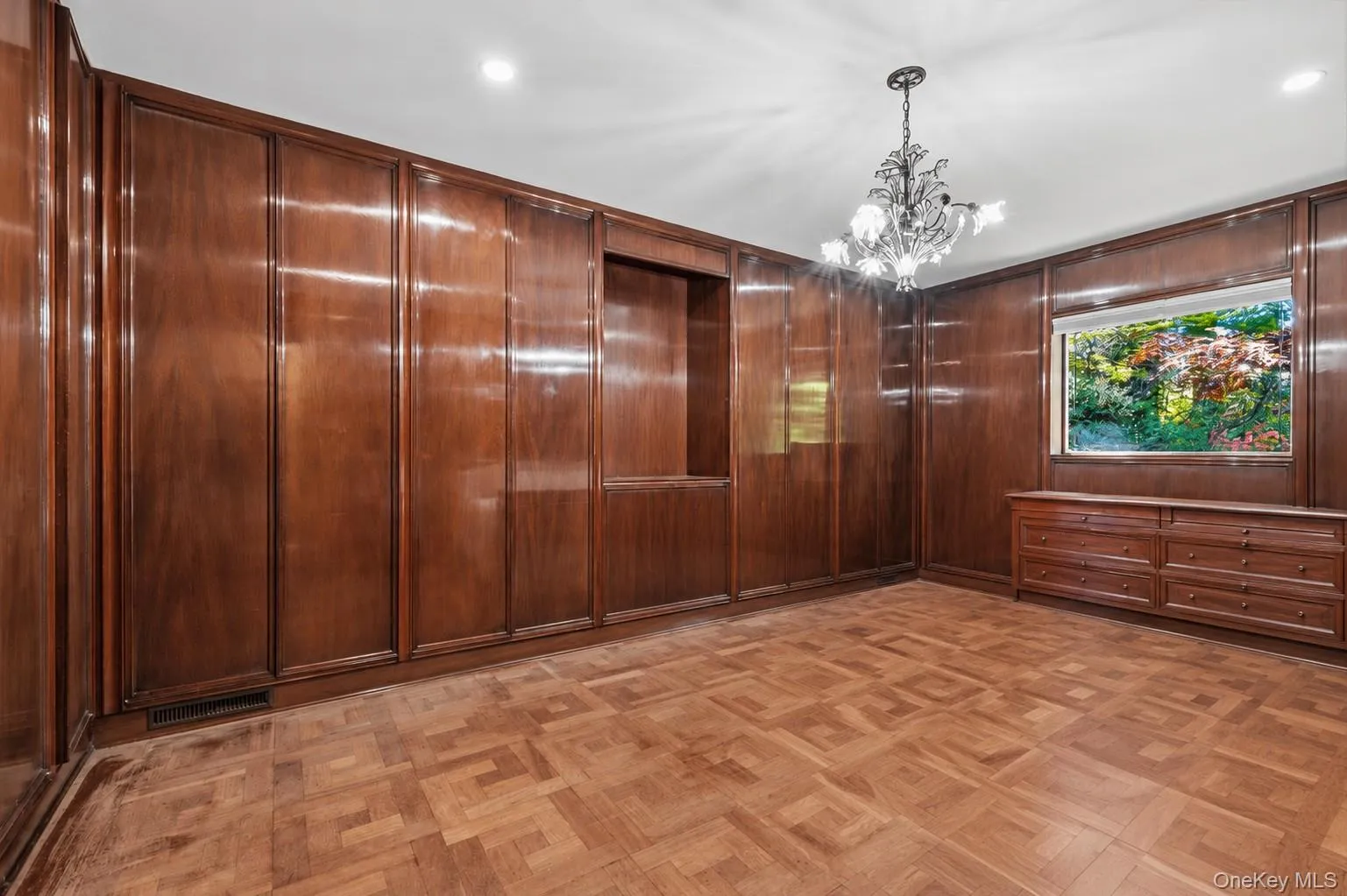 55 Rolling Hill Lane, Oyster Bay, NY, 4 Bedrooms Bedrooms, 10 Rooms Rooms,2 BathroomsBathrooms,Residential,For Rent,Rolling Hill,0,993811 55 Rolling Hill Lane, Oyster Bay, NY, 4 Bedrooms Bedrooms, 10 Rooms Rooms,2 BathroomsBathrooms,Residential,For Rent,Rolling Hill,0,993811