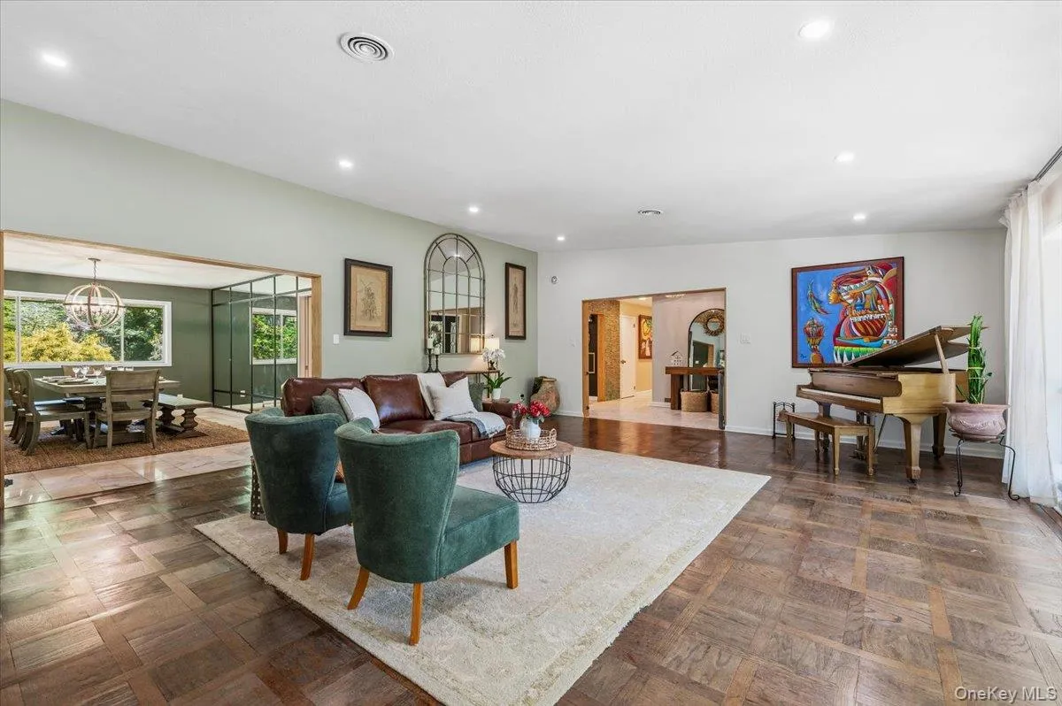 55 Rolling Hill Lane, Oyster Bay, NY, 4 Bedrooms Bedrooms, 10 Rooms Rooms,2 BathroomsBathrooms,Residential,For Rent,Rolling Hill,0,993811 55 Rolling Hill Lane, Oyster Bay, NY, 4 Bedrooms Bedrooms, 10 Rooms Rooms,2 BathroomsBathrooms,Residential,For Rent,Rolling Hill,0,993811