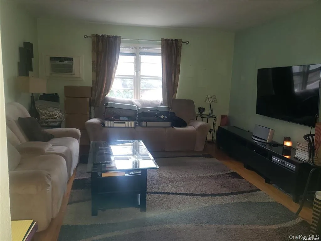 43 Fifth Ave, North Hempstead, NY, 2 Bedrooms Bedrooms, 5 Rooms Rooms,1 BathroomBathrooms,Residential Lease,For Rent,Fifth Ave,0,993815 43 Fifth Ave, North Hempstead, NY, 2 Bedrooms Bedrooms, 5 Rooms Rooms,1 BathroomBathrooms,Residential Lease,For Rent,Fifth Ave,0,993815