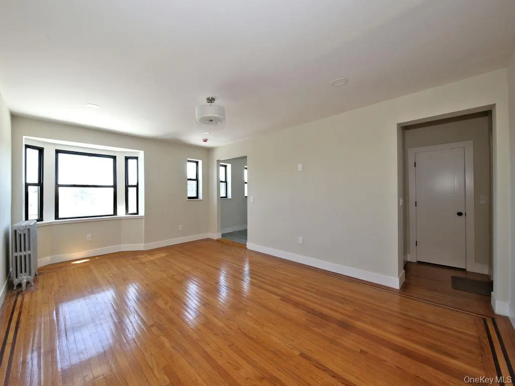 130 Centre Avenue, New Rochelle, NY, 2 Rooms Rooms,1 BathroomBathrooms,Residential Lease,For Rent,Centre,0,993822 130 Centre Avenue, New Rochelle, NY, 2 Rooms Rooms,1 BathroomBathrooms,Residential Lease,For Rent,Centre,0,993822