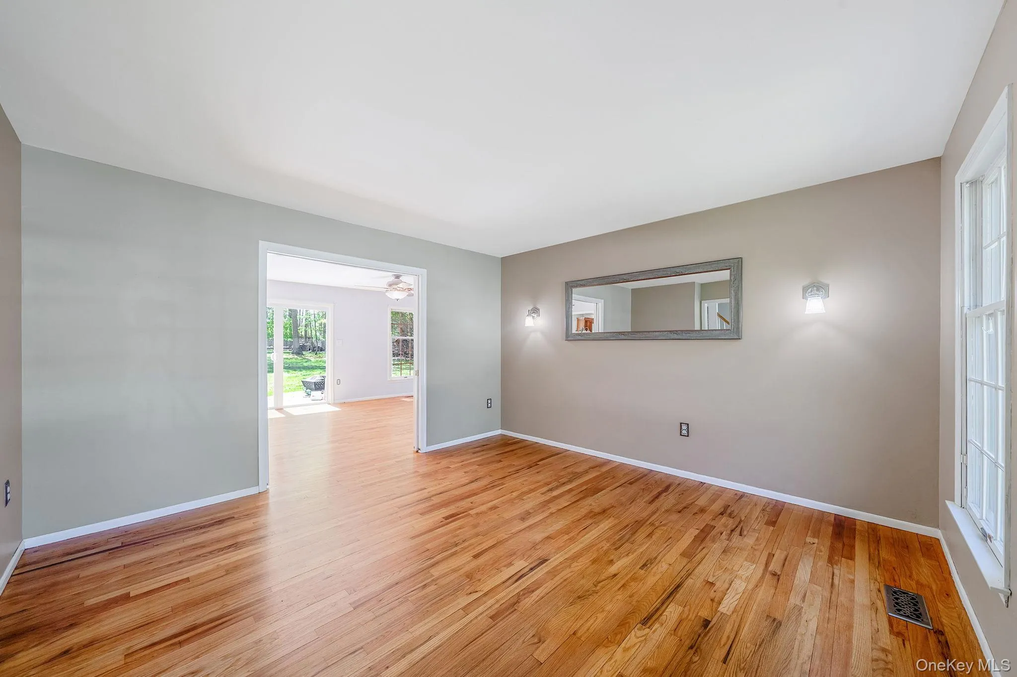 4 Carol Court, Brookhaven, NY, 4 Bedrooms Bedrooms, 8 Rooms Rooms,2 BathroomsBathrooms,Residential,For Rent,Carol,0,993829 4 Carol Court, Brookhaven, NY, 4 Bedrooms Bedrooms, 8 Rooms Rooms,2 BathroomsBathrooms,Residential,For Rent,Carol,0,993829
