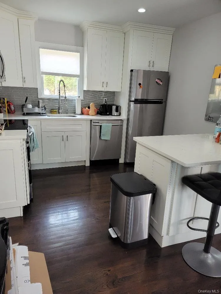 150 Ponquogue Avenue, Southampton, NY, 3 Bedrooms Bedrooms, 8 Rooms Rooms,1 BathroomBathrooms,Residential Lease,For Rent,Ponquogue,0,993833 150 Ponquogue Avenue, Southampton, NY, 3 Bedrooms Bedrooms, 8 Rooms Rooms,1 BathroomBathrooms,Residential Lease,For Rent,Ponquogue,0,993833