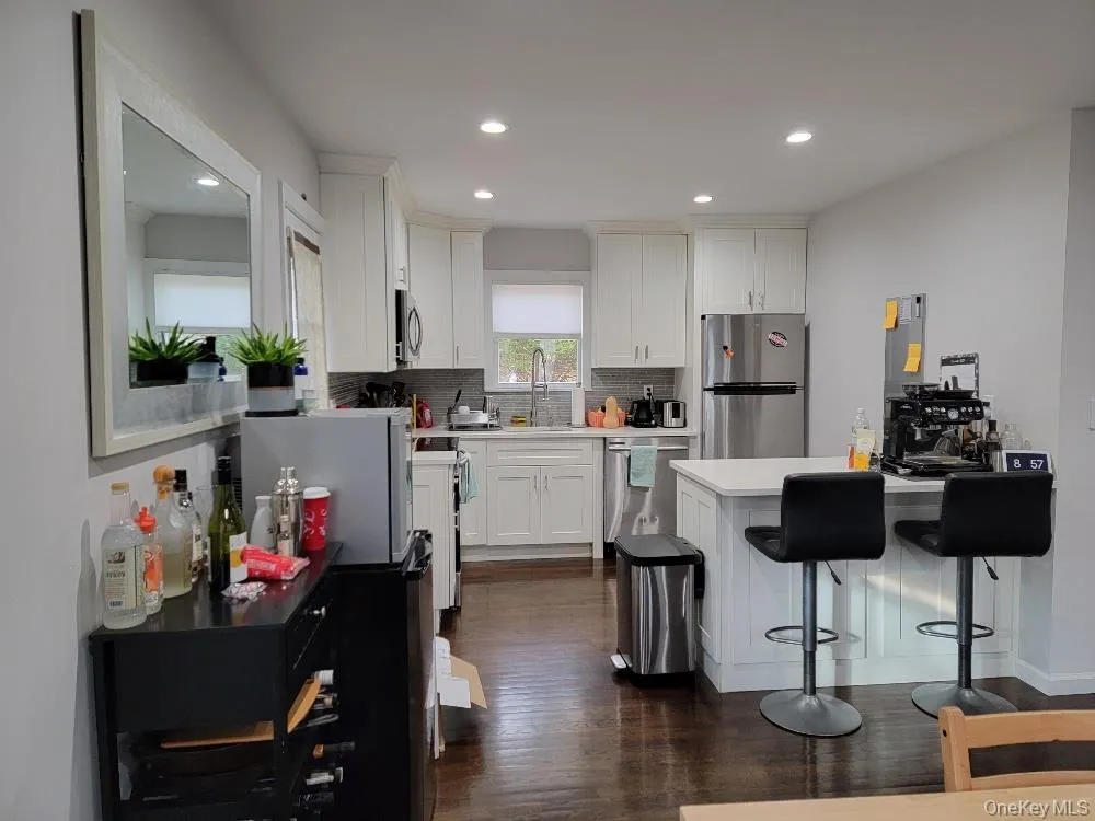 150 Ponquogue Avenue, Southampton, NY, 3 Bedrooms Bedrooms, 8 Rooms Rooms,1 BathroomBathrooms,Residential Lease,For Rent,Ponquogue,0,993833 150 Ponquogue Avenue, Southampton, NY, 3 Bedrooms Bedrooms, 8 Rooms Rooms,1 BathroomBathrooms,Residential Lease,For Rent,Ponquogue,0,993833