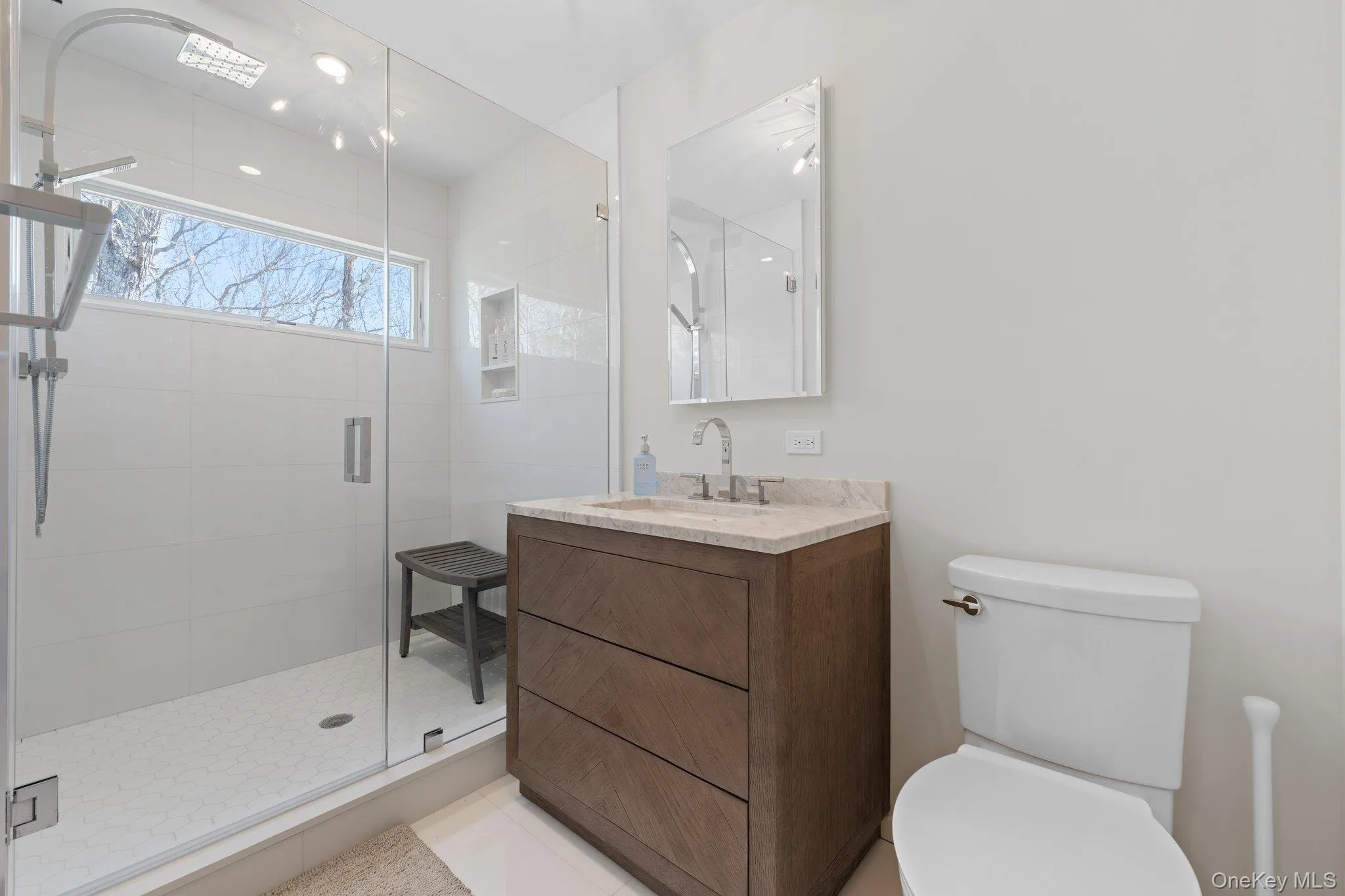35 Ely Brook Road, East Hampton, NY, 5 Bedrooms Bedrooms, 9 Rooms Rooms,4 BathroomsBathrooms,Residential Lease,For Rent,Ely Brook,0,993841 35 Ely Brook Road, East Hampton, NY, 5 Bedrooms Bedrooms, 9 Rooms Rooms,4 BathroomsBathrooms,Residential Lease,For Rent,Ely Brook,0,993841