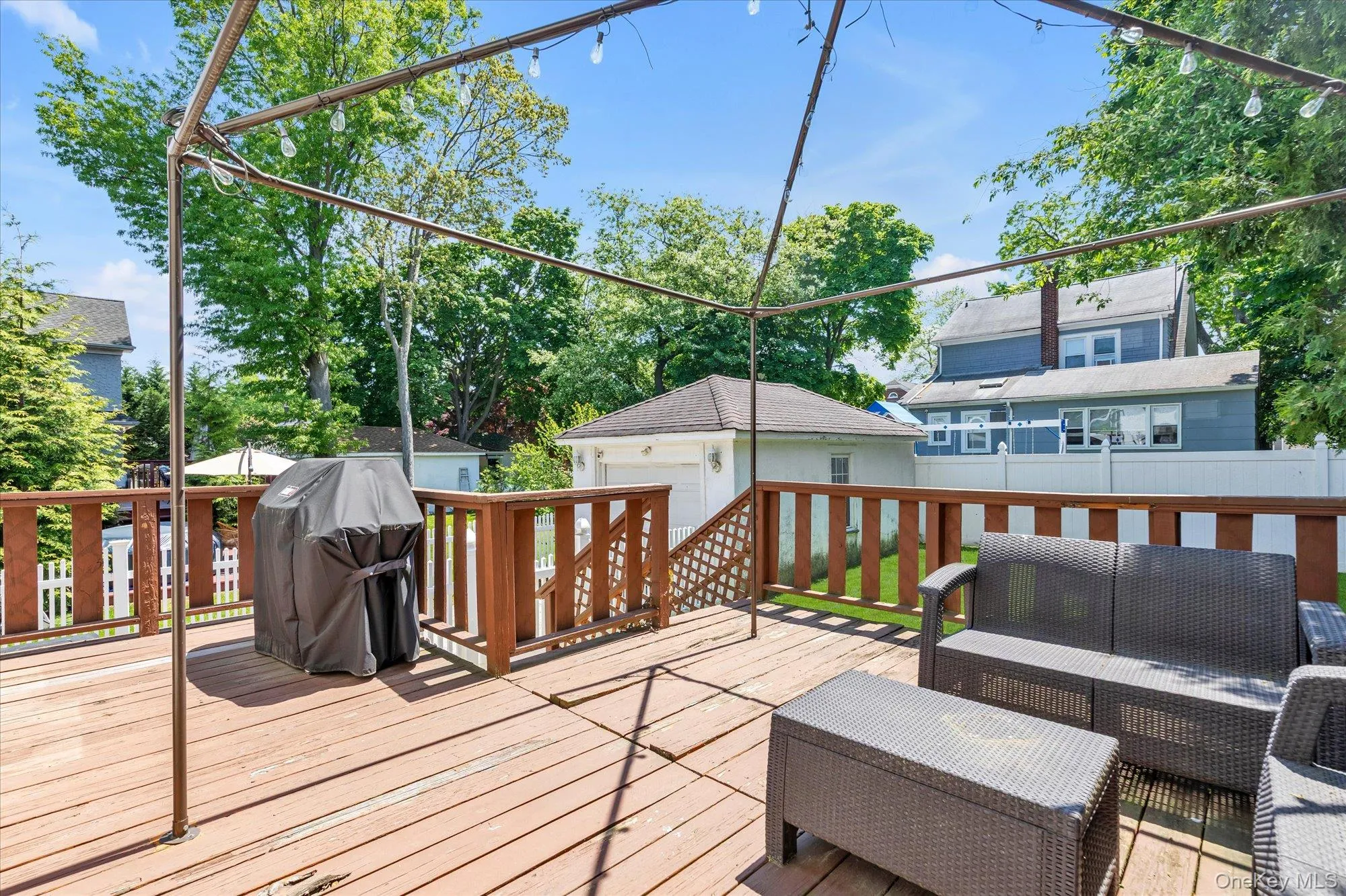 Back Deck Off Kitchen and Dining Room Back Deck Off Kitchen and Dining Room