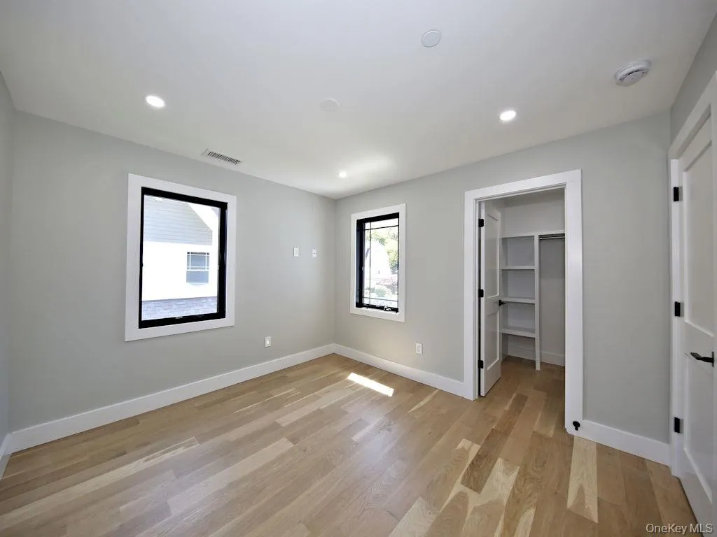 23 Hudson Avenue, Greenburgh, NY, 4 Bedrooms Bedrooms, 7 Rooms Rooms,2 BathroomsBathrooms,Residential Lease,For Rent,Hudson,0,993848 23 Hudson Avenue, Greenburgh, NY, 4 Bedrooms Bedrooms, 7 Rooms Rooms,2 BathroomsBathrooms,Residential Lease,For Rent,Hudson,0,993848