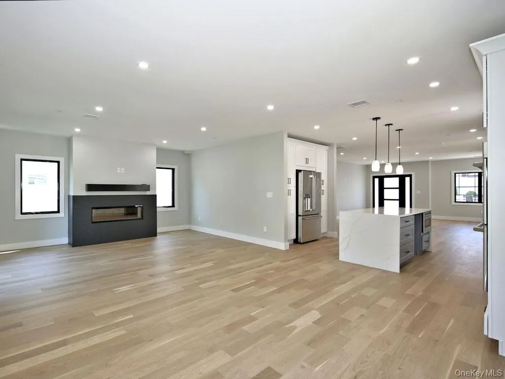 23 Hudson Avenue, Greenburgh, NY, 4 Bedrooms Bedrooms, 7 Rooms Rooms,2 BathroomsBathrooms,Residential Lease,For Rent,Hudson,0,993848 23 Hudson Avenue, Greenburgh, NY, 4 Bedrooms Bedrooms, 7 Rooms Rooms,2 BathroomsBathrooms,Residential Lease,For Rent,Hudson,0,993848