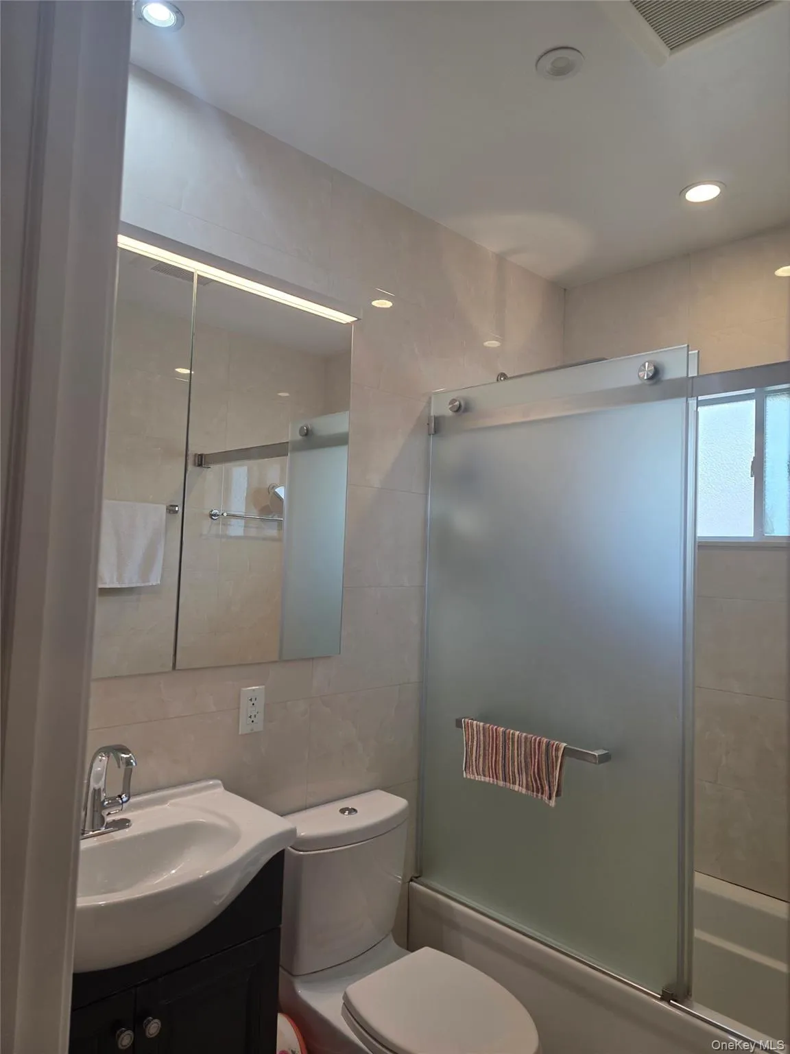 15031 17th Road, New York, NY, 3 Bedrooms Bedrooms, 12 Rooms Rooms,3 BathroomsBathrooms,Residential Sale,For Rent,17th,0,993870 15031 17th Road, New York, NY, 3 Bedrooms Bedrooms, 12 Rooms Rooms,3 BathroomsBathrooms,Residential Sale,For Rent,17th,0,993870