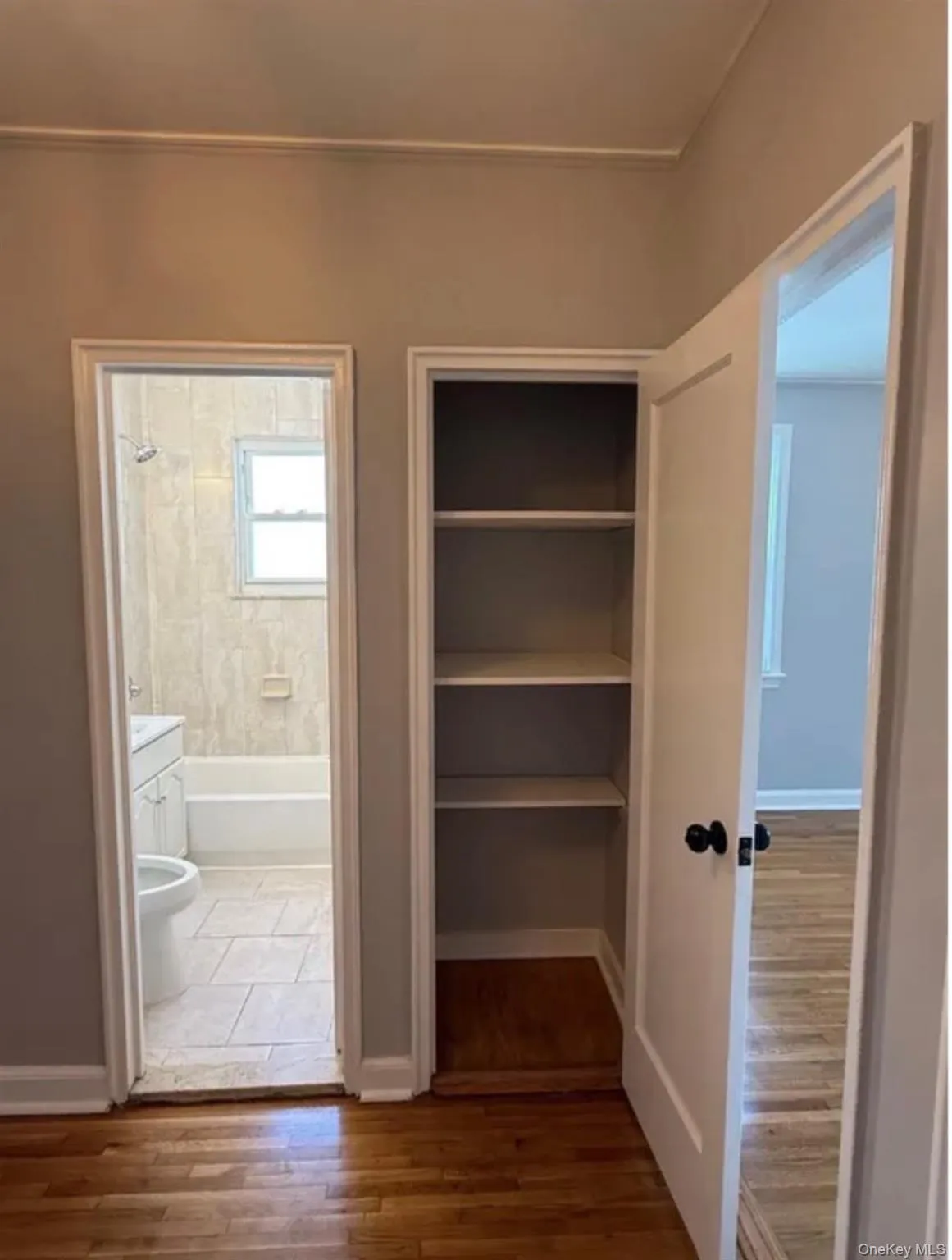 Wood-finish flooring throughout Wood-finish flooring throughout