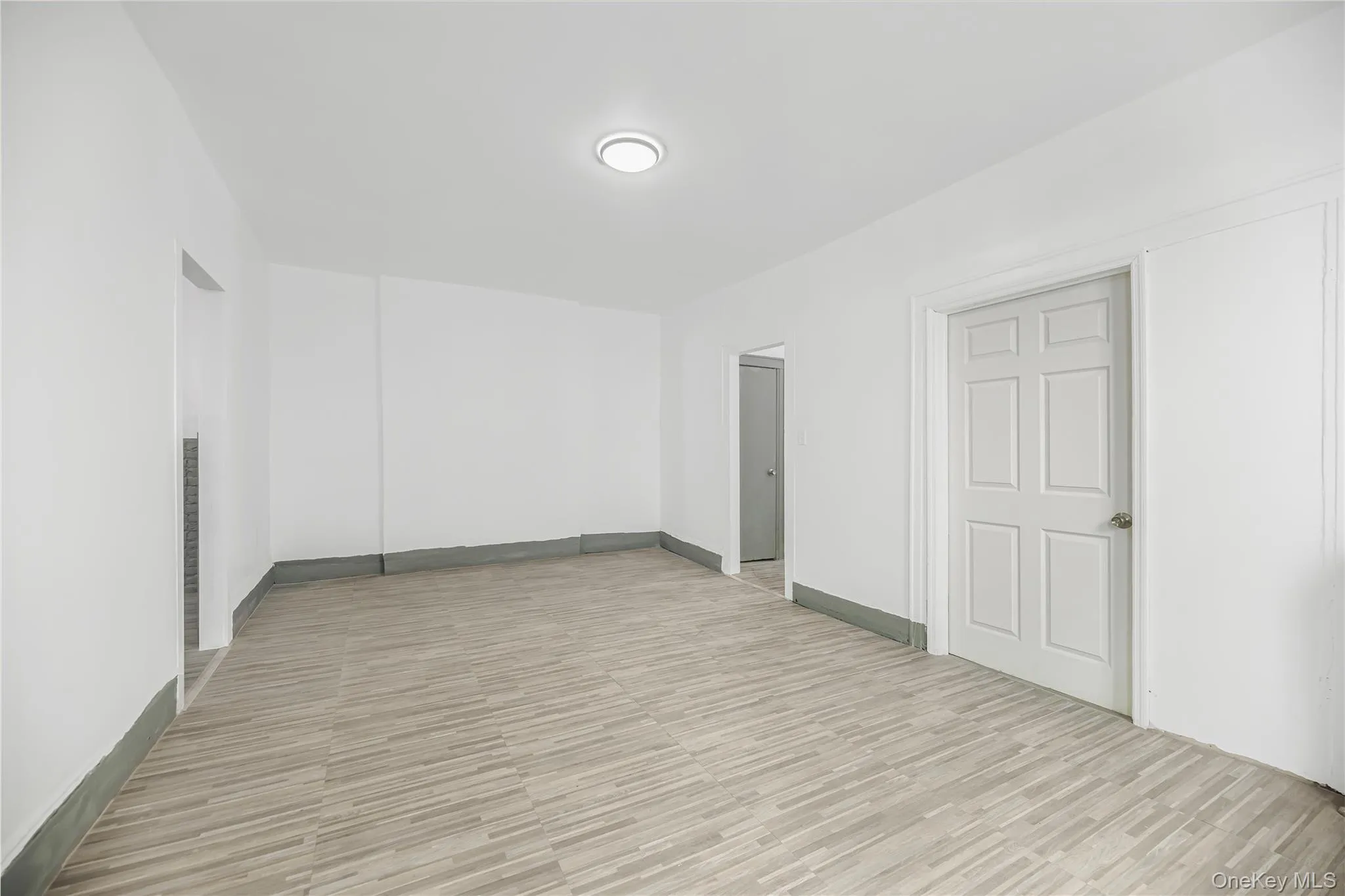 1260 Evergreen Avenue, New York, NY, 3 Bedrooms Bedrooms, 7 Rooms Rooms,1 BathroomBathrooms,Residential Lease,For Rent,Evergreen,0,993875 1260 Evergreen Avenue, New York, NY, 3 Bedrooms Bedrooms, 7 Rooms Rooms,1 BathroomBathrooms,Residential Lease,For Rent,Evergreen,0,993875