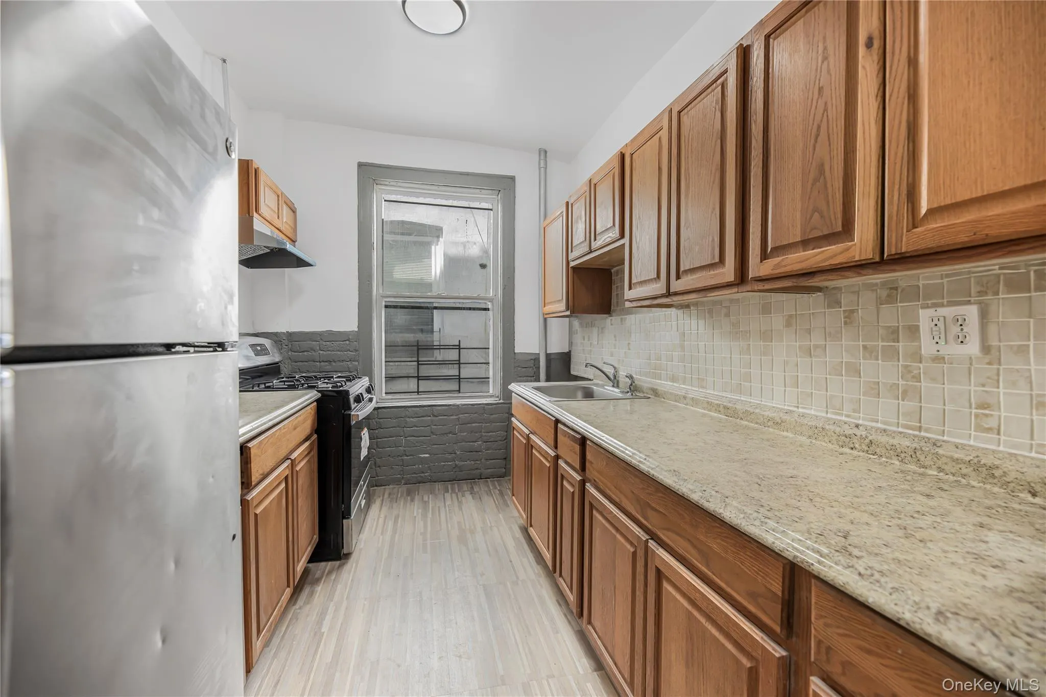 1260 Evergreen Avenue, New York, NY, 3 Bedrooms Bedrooms, 7 Rooms Rooms,1 BathroomBathrooms,Residential Lease,For Rent,Evergreen,0,993875 1260 Evergreen Avenue, New York, NY, 3 Bedrooms Bedrooms, 7 Rooms Rooms,1 BathroomBathrooms,Residential Lease,For Rent,Evergreen,0,993875
