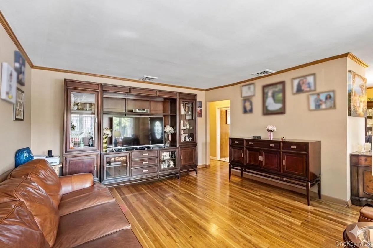 1485 166th Street, New York, NY, 3 Bedrooms Bedrooms, 7 Rooms Rooms,3 BathroomsBathrooms,Residential,For Rent,166th,0,993877 1485 166th Street, New York, NY, 3 Bedrooms Bedrooms, 7 Rooms Rooms,3 BathroomsBathrooms,Residential,For Rent,166th,0,993877