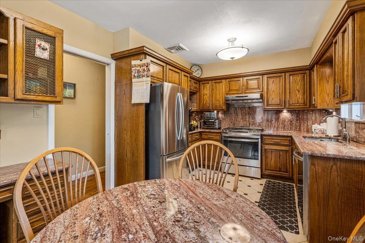 1485 166th Street, New York, NY, 3 Bedrooms Bedrooms, 7 Rooms Rooms,3 BathroomsBathrooms,Residential,For Rent,166th,0,993877 1485 166th Street, New York, NY, 3 Bedrooms Bedrooms, 7 Rooms Rooms,3 BathroomsBathrooms,Residential,For Rent,166th,0,993877