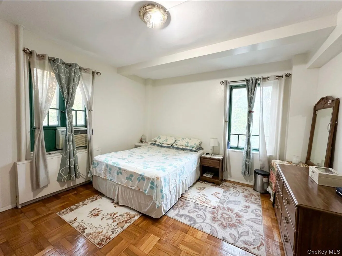 1604 Metropolitan Avenue, New York, NY, 2 Bedrooms Bedrooms, 3 Rooms Rooms,1 BathroomBathrooms,Residential,For Rent,Metropolitan,0,KEY993881 1604 Metropolitan Avenue, New York, NY, 2 Bedrooms Bedrooms, 3 Rooms Rooms,1 BathroomBathrooms,Residential,For Rent,Metropolitan,0,KEY993881