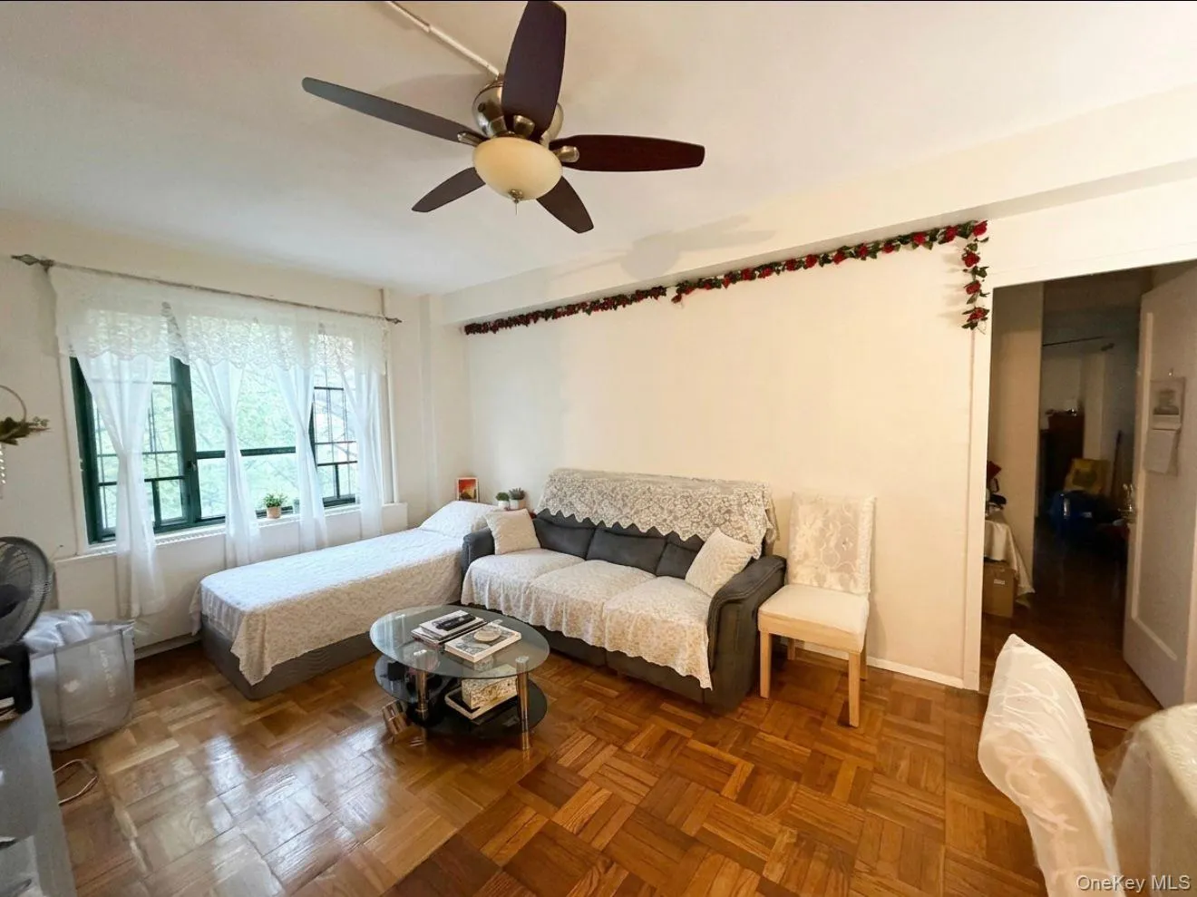 1604 Metropolitan Avenue, New York, NY, 2 Bedrooms Bedrooms, 3 Rooms Rooms,1 BathroomBathrooms,Residential,For Rent,Metropolitan,0,KEY993881 1604 Metropolitan Avenue, New York, NY, 2 Bedrooms Bedrooms, 3 Rooms Rooms,1 BathroomBathrooms,Residential,For Rent,Metropolitan,0,KEY993881