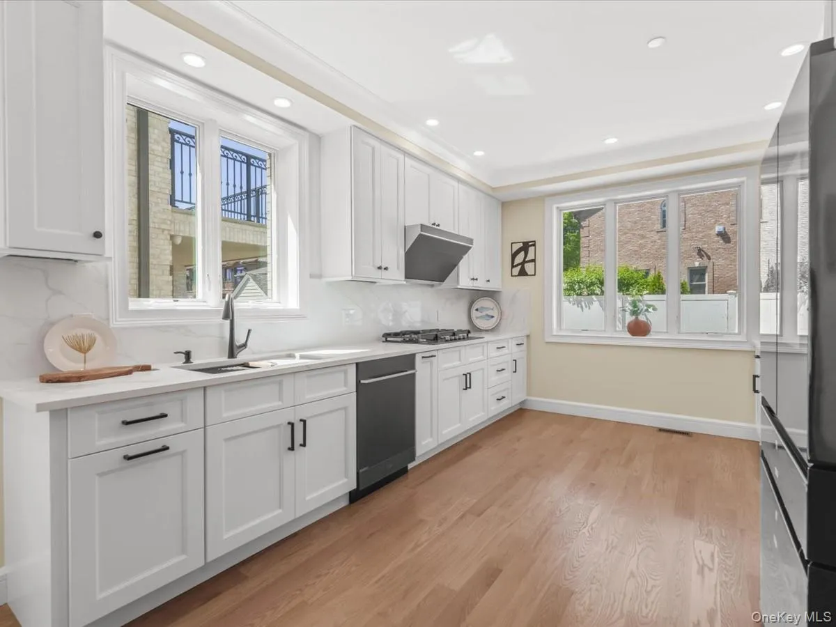 3802 211th Street, New York, NY, 4 Bedrooms Bedrooms, 10 Rooms Rooms,4 BathroomsBathrooms,Residential,For Rent,211th,0,993883 3802 211th Street, New York, NY, 4 Bedrooms Bedrooms, 10 Rooms Rooms,4 BathroomsBathrooms,Residential,For Rent,211th,0,993883