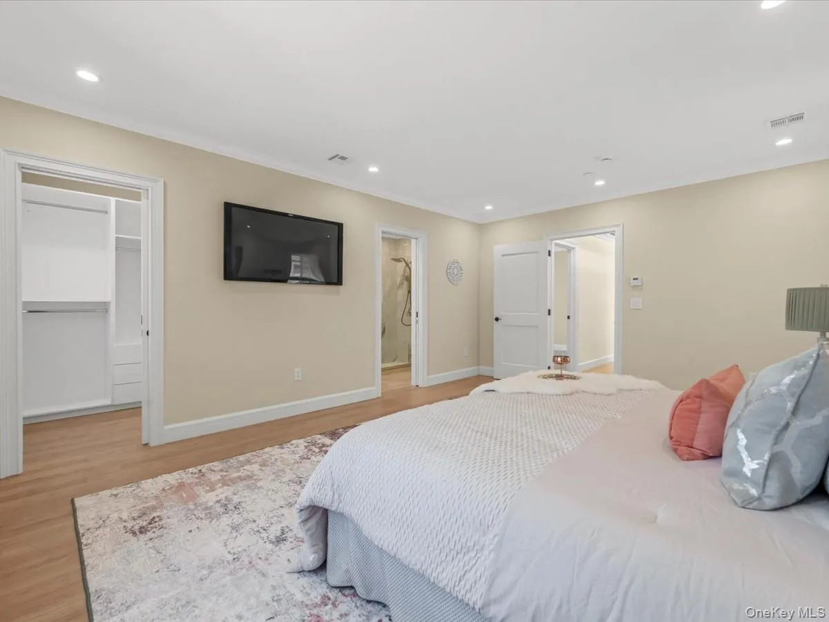 3802 211th Street, New York, NY, 4 Bedrooms Bedrooms, 10 Rooms Rooms,4 BathroomsBathrooms,Residential,For Rent,211th,0,993883 3802 211th Street, New York, NY, 4 Bedrooms Bedrooms, 10 Rooms Rooms,4 BathroomsBathrooms,Residential,For Rent,211th,0,993883