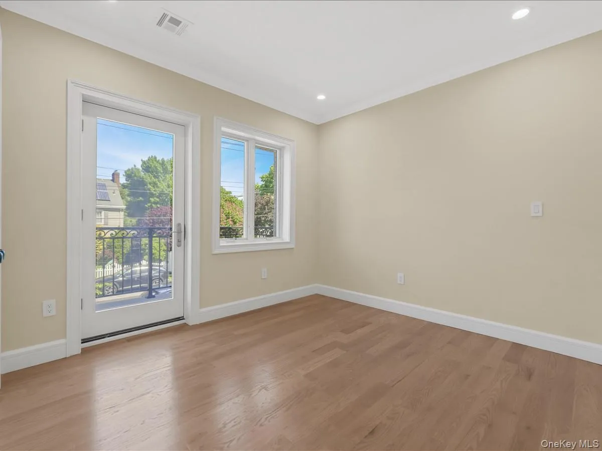 3802 211th Street, New York, NY, 4 Bedrooms Bedrooms, 10 Rooms Rooms,4 BathroomsBathrooms,Residential,For Rent,211th,0,993883 3802 211th Street, New York, NY, 4 Bedrooms Bedrooms, 10 Rooms Rooms,4 BathroomsBathrooms,Residential,For Rent,211th,0,993883