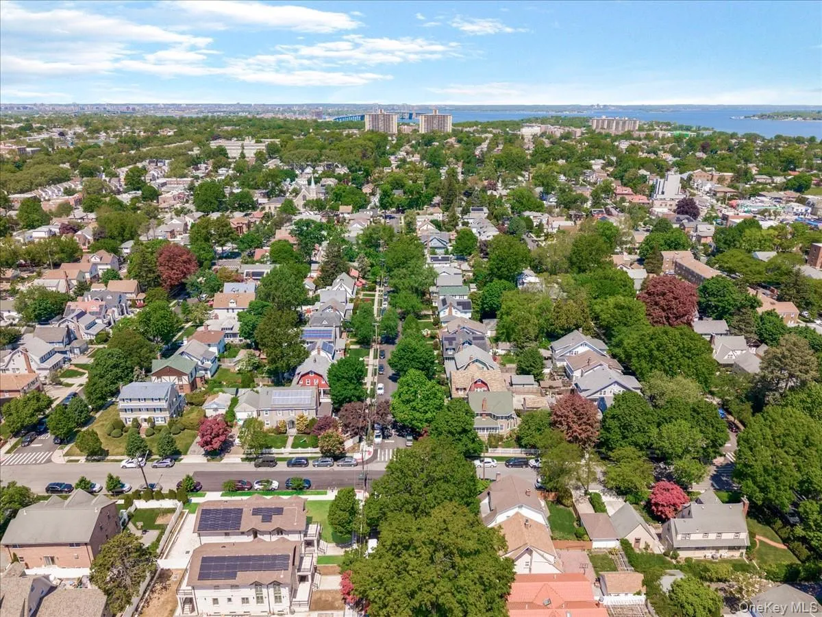 3802 211th Street, New York, NY, 4 Bedrooms Bedrooms, 10 Rooms Rooms,4 BathroomsBathrooms,Residential,For Rent,211th,0,993883 3802 211th Street, New York, NY, 4 Bedrooms Bedrooms, 10 Rooms Rooms,4 BathroomsBathrooms,Residential,For Rent,211th,0,993883