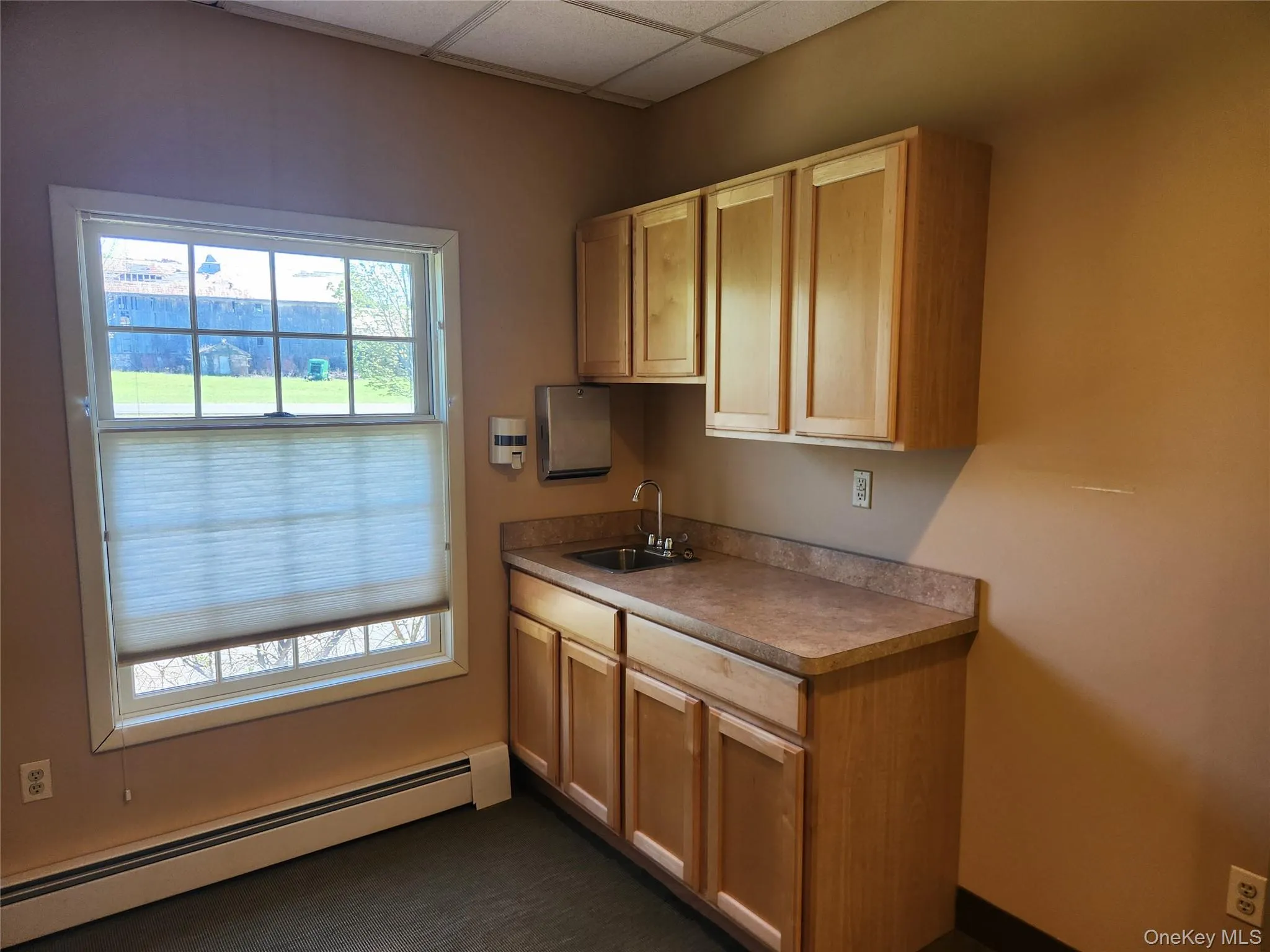 Space with a sink Space with a sink
