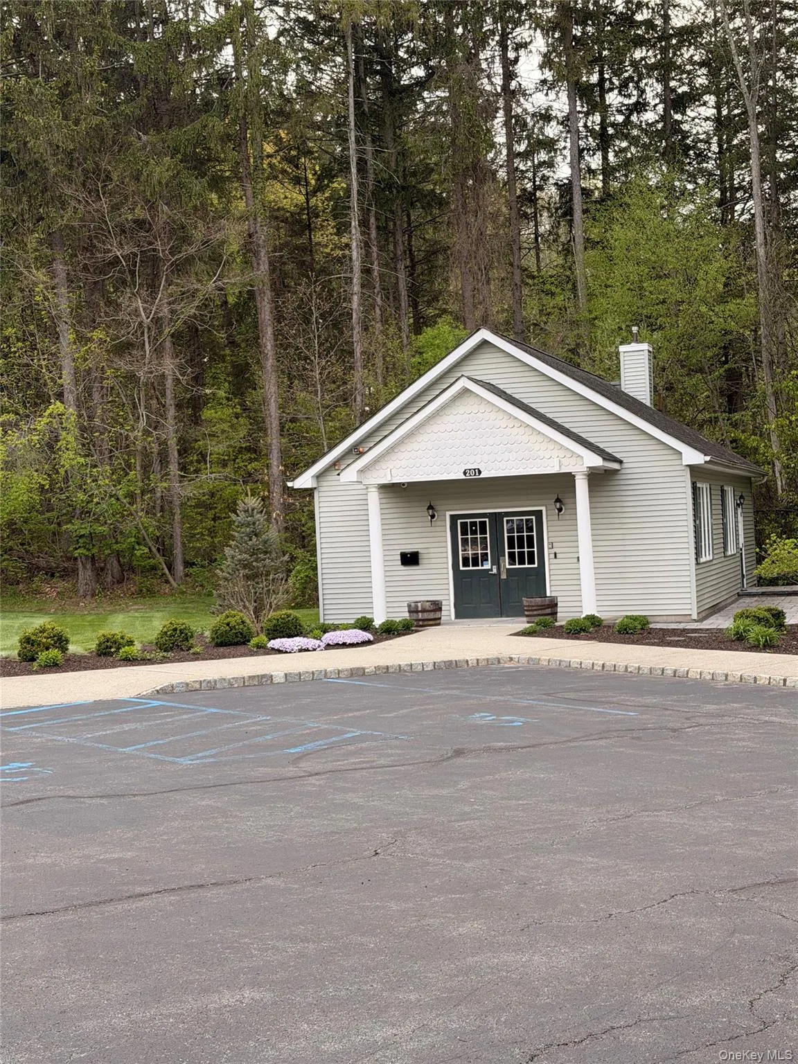 Clubhouse on premises Clubhouse on premises