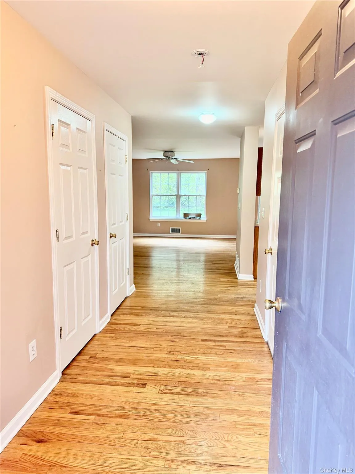 195 Pinebrook Drive, Hyde Park, NY, 2 Bedrooms Bedrooms, 5 Rooms Rooms,2 BathroomsBathrooms,Residential Lease,For Rent,Pinebrook,0,993899 195 Pinebrook Drive, Hyde Park, NY, 2 Bedrooms Bedrooms, 5 Rooms Rooms,2 BathroomsBathrooms,Residential Lease,For Rent,Pinebrook,0,993899