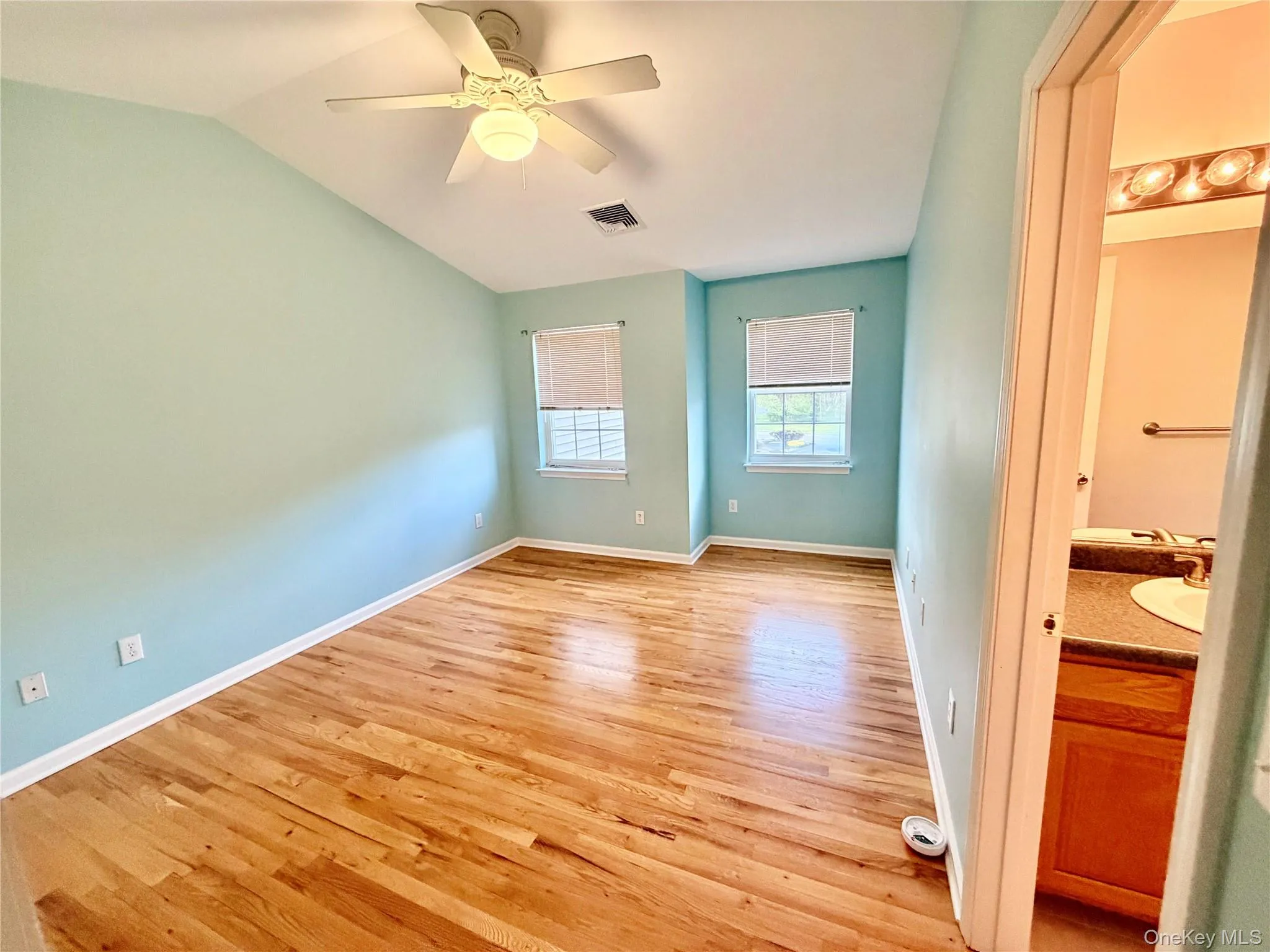 2nd bedroom, ensuite 2nd bedroom, ensuite