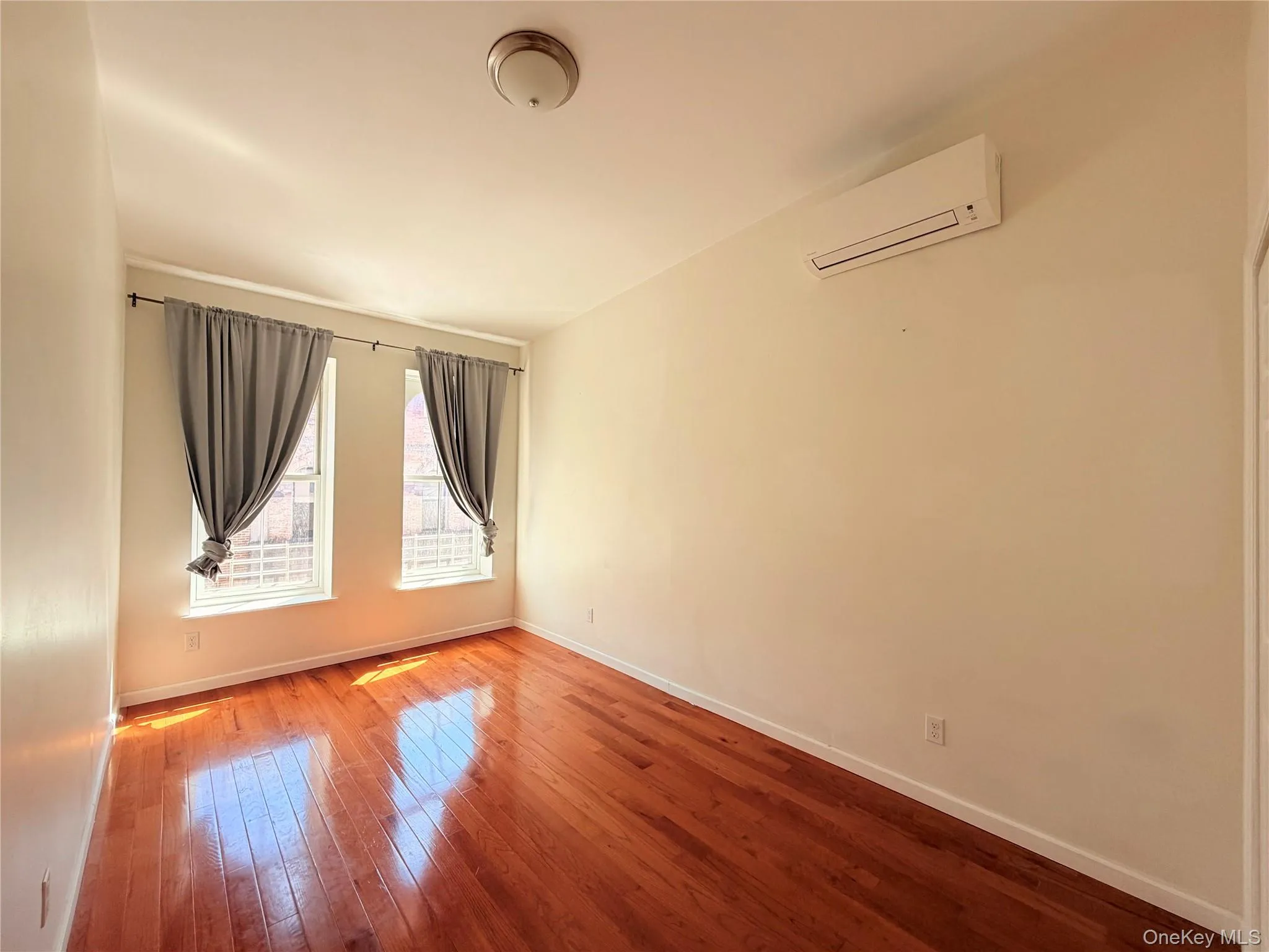 28 North Street, Middletown, NY, 2 Bedrooms Bedrooms, 5 Rooms Rooms,2 BathroomsBathrooms,Residential Lease,For Rent,North,0,993904 28 North Street, Middletown, NY, 2 Bedrooms Bedrooms, 5 Rooms Rooms,2 BathroomsBathrooms,Residential Lease,For Rent,North,0,993904