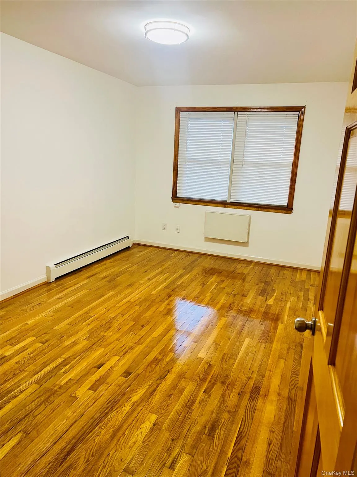 240-41 68th Avenue, New York, NY, 2 Bedrooms Bedrooms, 4 Rooms Rooms,1 BathroomBathrooms,Residential Lease,For Rent,68th,0,993921 240-41 68th Avenue, New York, NY, 2 Bedrooms Bedrooms, 4 Rooms Rooms,1 BathroomBathrooms,Residential Lease,For Rent,68th,0,993921