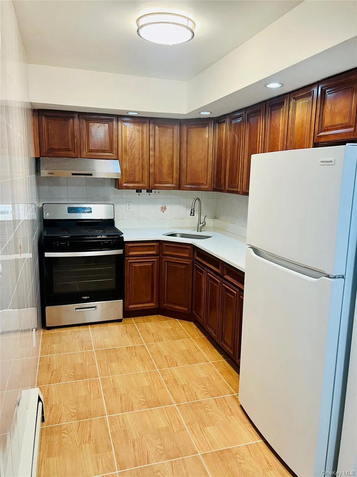240-41 68th Avenue, New York, NY, 2 Bedrooms Bedrooms, 4 Rooms Rooms,1 BathroomBathrooms,Residential Lease,For Rent,68th,0,993921 240-41 68th Avenue, New York, NY, 2 Bedrooms Bedrooms, 4 Rooms Rooms,1 BathroomBathrooms,Residential Lease,For Rent,68th,0,993921