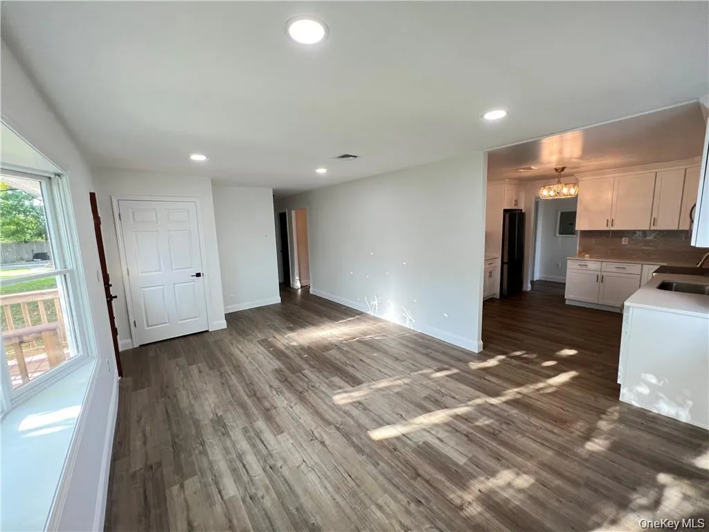 18 Chadeayne Avenue, Cornwall, NY, 3 Bedrooms Bedrooms, 7 Rooms Rooms,2 BathroomsBathrooms,Residential Lease,For Rent,Chadeayne,0,993924 18 Chadeayne Avenue, Cornwall, NY, 3 Bedrooms Bedrooms, 7 Rooms Rooms,2 BathroomsBathrooms,Residential Lease,For Rent,Chadeayne,0,993924