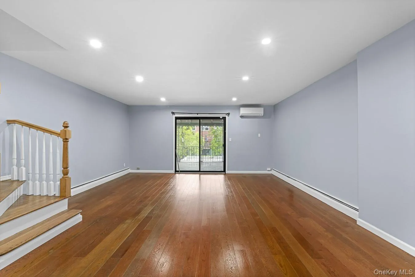 6916 Eliot Avenue, New York, NY, 3 Bedrooms Bedrooms, 8 Rooms Rooms,1 BathroomBathrooms,Residential Lease,For Rent,Eliot,0,993932 6916 Eliot Avenue, New York, NY, 3 Bedrooms Bedrooms, 8 Rooms Rooms,1 BathroomBathrooms,Residential Lease,For Rent,Eliot,0,993932