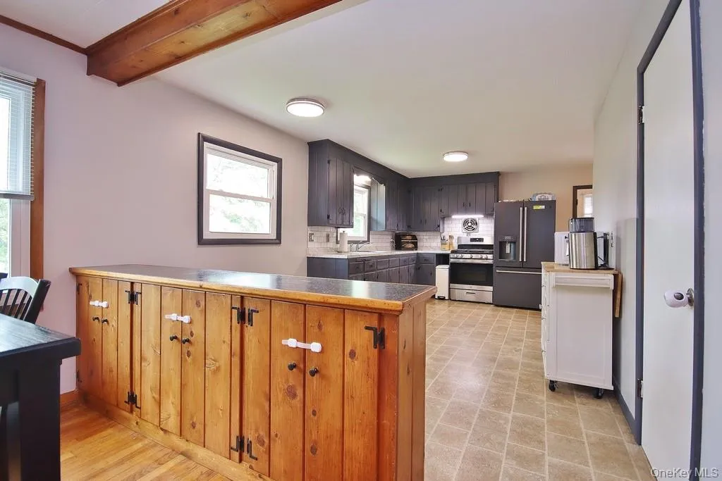124 Cherrywood Drive, Fishkill, NY, 2 Bedrooms Bedrooms, 7 Rooms Rooms,2 BathroomsBathrooms,Residential,For Rent,Cherrywood,0,993963 124 Cherrywood Drive, Fishkill, NY, 2 Bedrooms Bedrooms, 7 Rooms Rooms,2 BathroomsBathrooms,Residential,For Rent,Cherrywood,0,993963