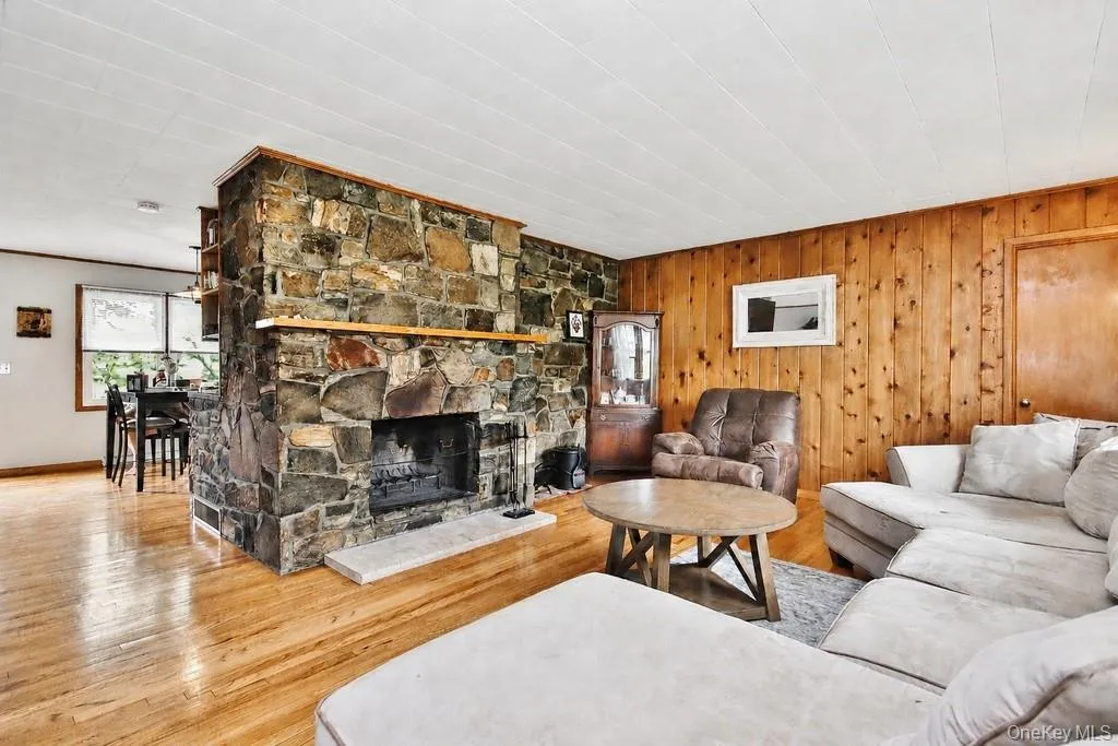 Beautiful stone fireplace as you walk in the door! Beautiful stone fireplace as you walk in the door!