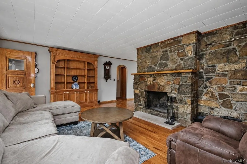 124 Cherrywood Drive, Fishkill, NY, 2 Bedrooms Bedrooms, 7 Rooms Rooms,2 BathroomsBathrooms,Residential,For Rent,Cherrywood,0,993963 124 Cherrywood Drive, Fishkill, NY, 2 Bedrooms Bedrooms, 7 Rooms Rooms,2 BathroomsBathrooms,Residential,For Rent,Cherrywood,0,993963