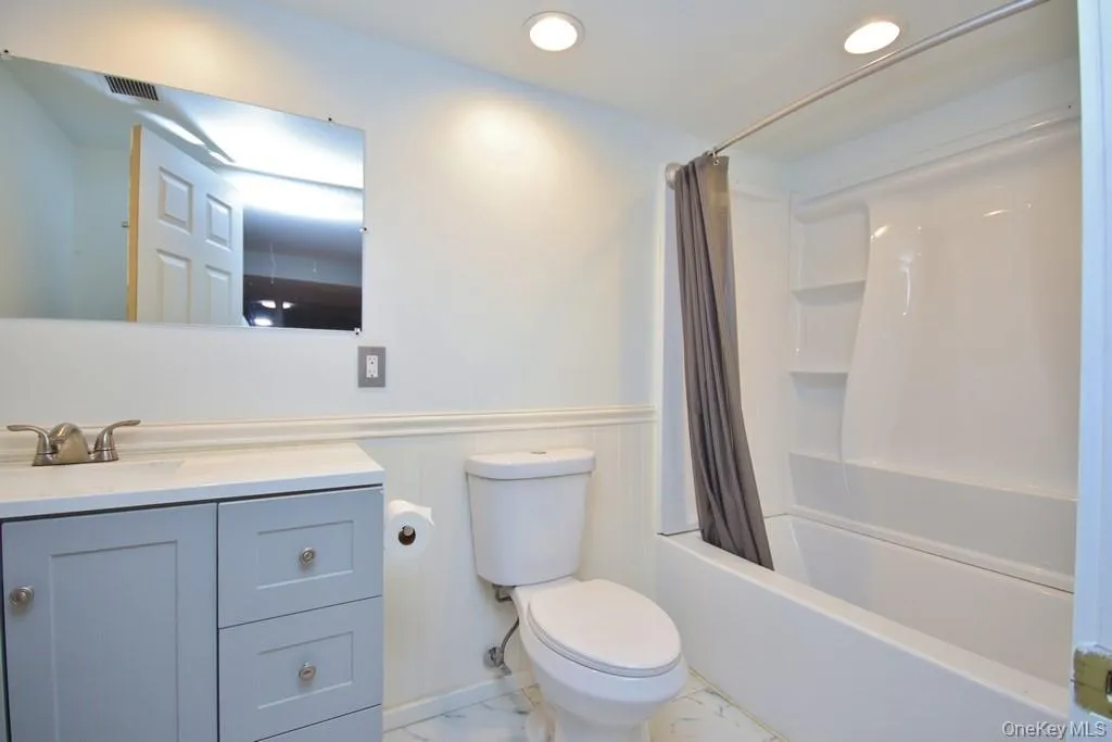124 Cherrywood Drive, Fishkill, NY, 2 Bedrooms Bedrooms, 7 Rooms Rooms,2 BathroomsBathrooms,Residential,For Rent,Cherrywood,0,993963 124 Cherrywood Drive, Fishkill, NY, 2 Bedrooms Bedrooms, 7 Rooms Rooms,2 BathroomsBathrooms,Residential,For Rent,Cherrywood,0,993963