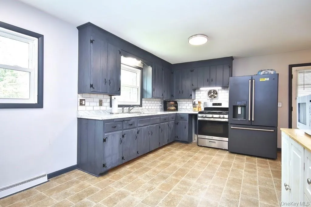 124 Cherrywood Drive, Fishkill, NY, 2 Bedrooms Bedrooms, 7 Rooms Rooms,2 BathroomsBathrooms,Residential,For Rent,Cherrywood,0,993963 124 Cherrywood Drive, Fishkill, NY, 2 Bedrooms Bedrooms, 7 Rooms Rooms,2 BathroomsBathrooms,Residential,For Rent,Cherrywood,0,993963