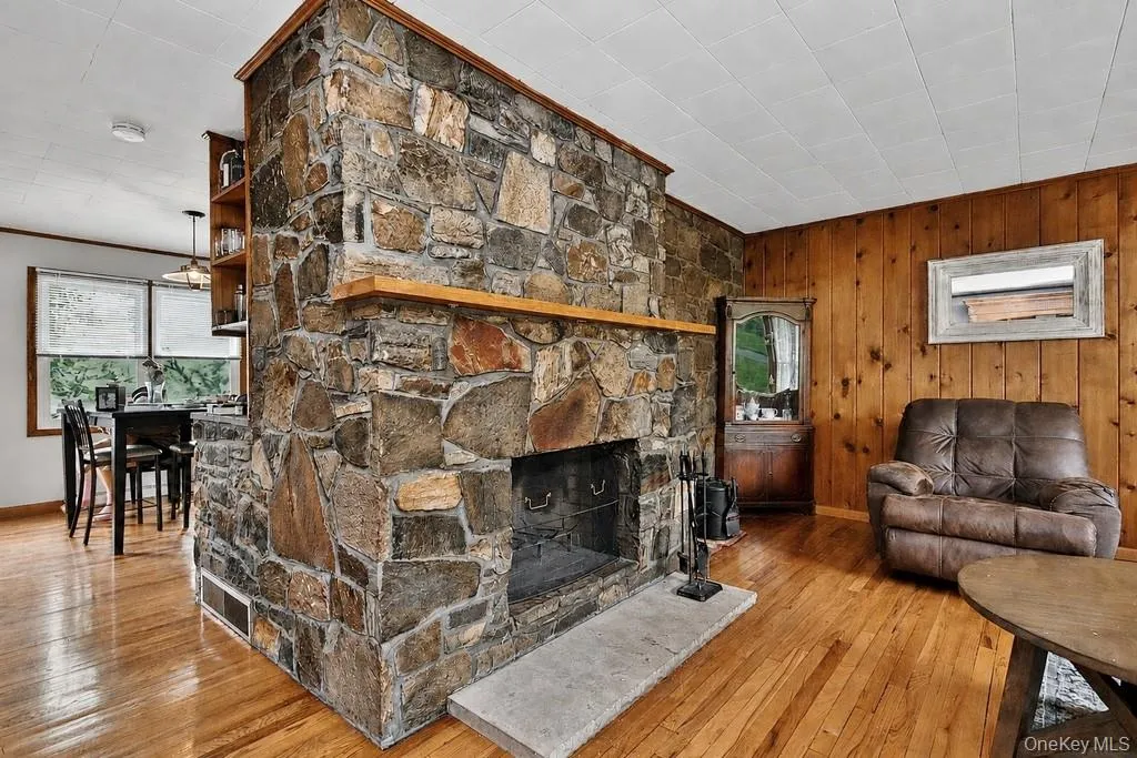 124 Cherrywood Drive, Fishkill, NY, 2 Bedrooms Bedrooms, 7 Rooms Rooms,2 BathroomsBathrooms,Residential,For Rent,Cherrywood,0,993963 124 Cherrywood Drive, Fishkill, NY, 2 Bedrooms Bedrooms, 7 Rooms Rooms,2 BathroomsBathrooms,Residential,For Rent,Cherrywood,0,993963