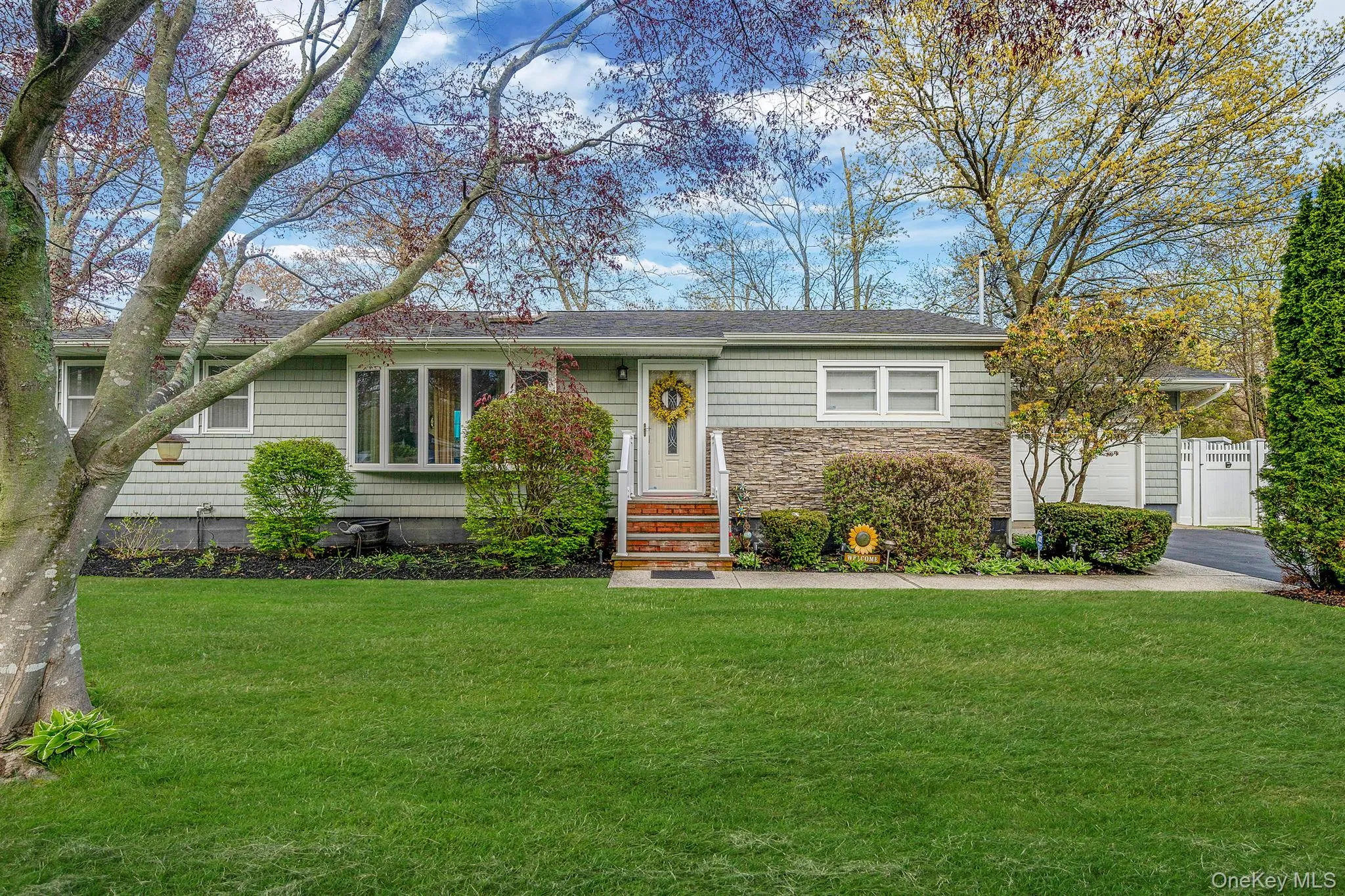 19 Cypress Lane, Brookhaven, NY, 2 Bedrooms Bedrooms, 5 Rooms Rooms,1 BathroomBathrooms,Residential,For Rent,Cypress,0,993965 19 Cypress Lane, Brookhaven, NY, 2 Bedrooms Bedrooms, 5 Rooms Rooms,1 BathroomBathrooms,Residential,For Rent,Cypress,0,993965