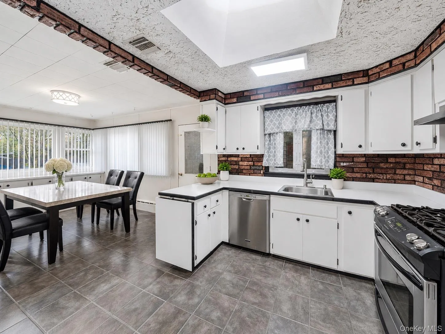 19 Cypress Lane, Brookhaven, NY, 2 Bedrooms Bedrooms, 5 Rooms Rooms,1 BathroomBathrooms,Residential,For Rent,Cypress,0,993965 19 Cypress Lane, Brookhaven, NY, 2 Bedrooms Bedrooms, 5 Rooms Rooms,1 BathroomBathrooms,Residential,For Rent,Cypress,0,993965