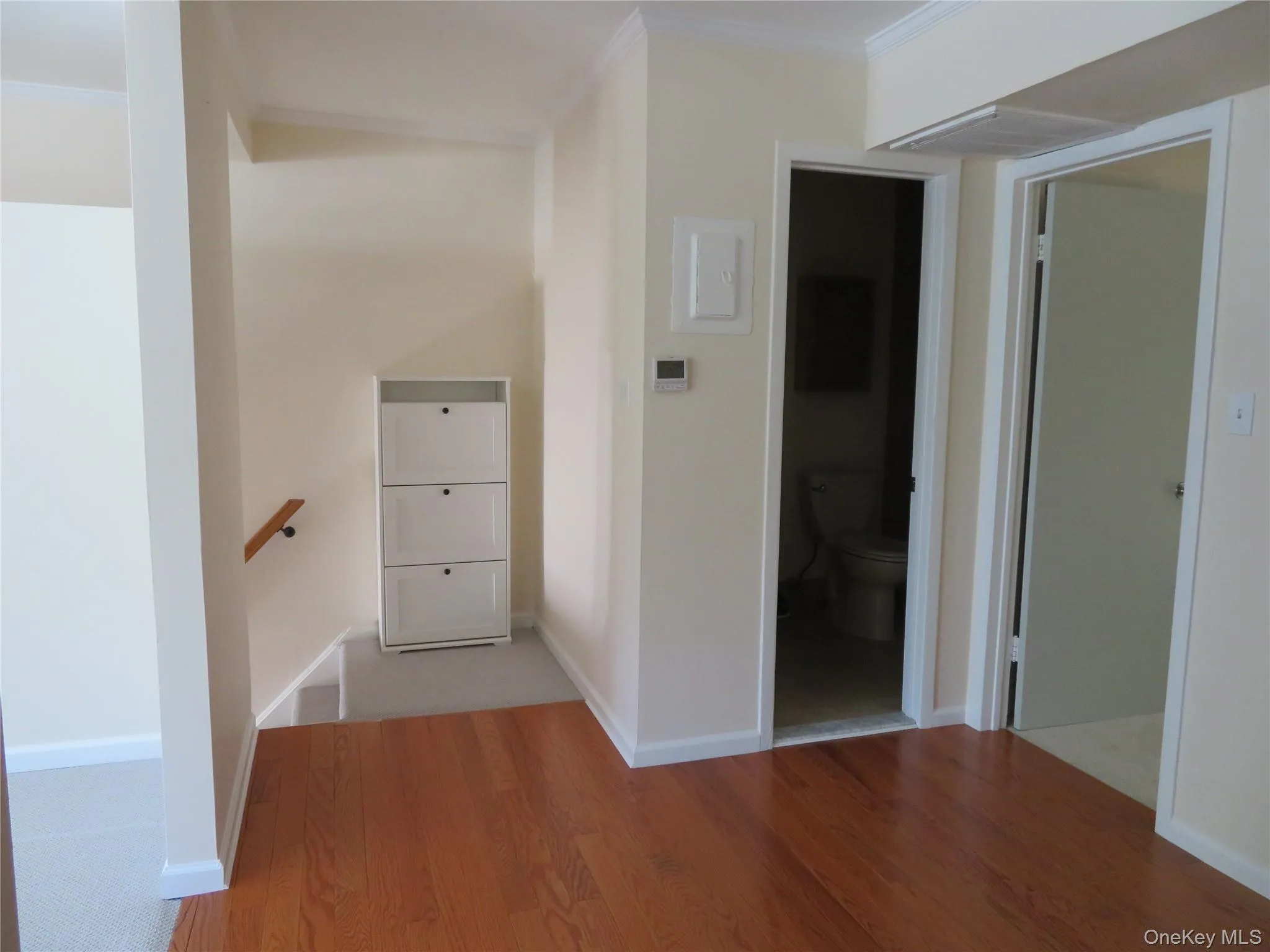 129 Bailey Court, Brookhaven, NY, 1 Bedroom Bedrooms, 4 Rooms Rooms,1 BathroomBathrooms,Residential,For Rent,Bailey,0,KEY993971 129 Bailey Court, Brookhaven, NY, 1 Bedroom Bedrooms, 4 Rooms Rooms,1 BathroomBathrooms,Residential,For Rent,Bailey,0,KEY993971