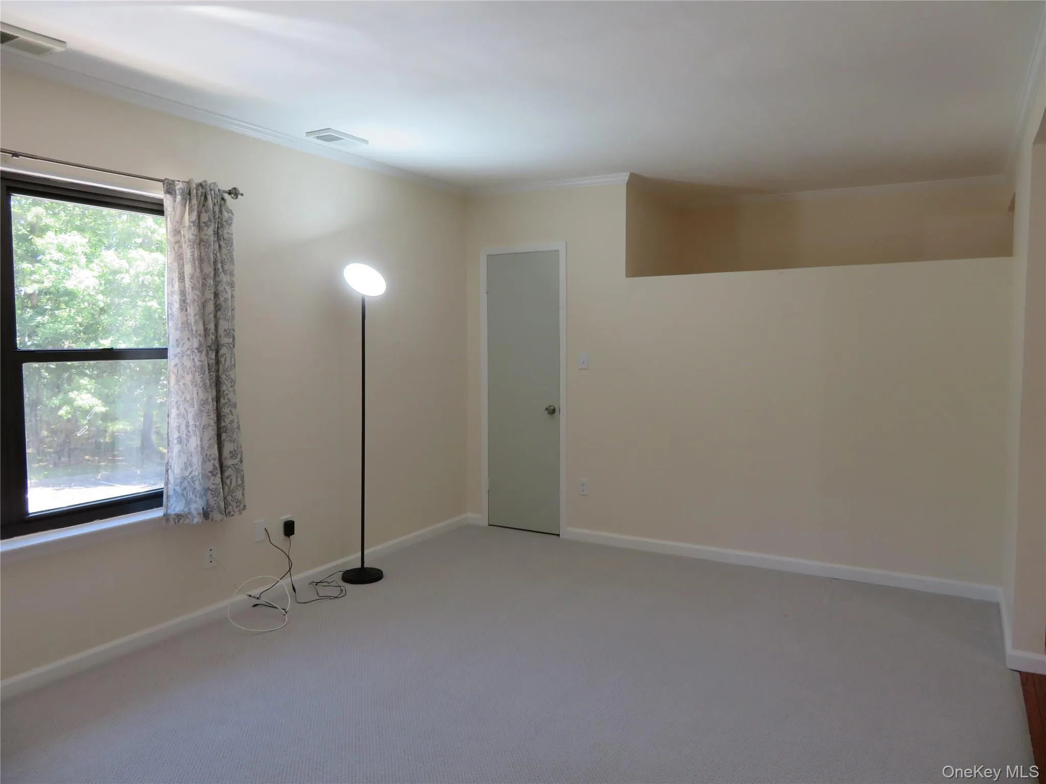 129 Bailey Court, Brookhaven, NY, 1 Bedroom Bedrooms, 4 Rooms Rooms,1 BathroomBathrooms,Residential,For Rent,Bailey,0,KEY993971 129 Bailey Court, Brookhaven, NY, 1 Bedroom Bedrooms, 4 Rooms Rooms,1 BathroomBathrooms,Residential,For Rent,Bailey,0,KEY993971