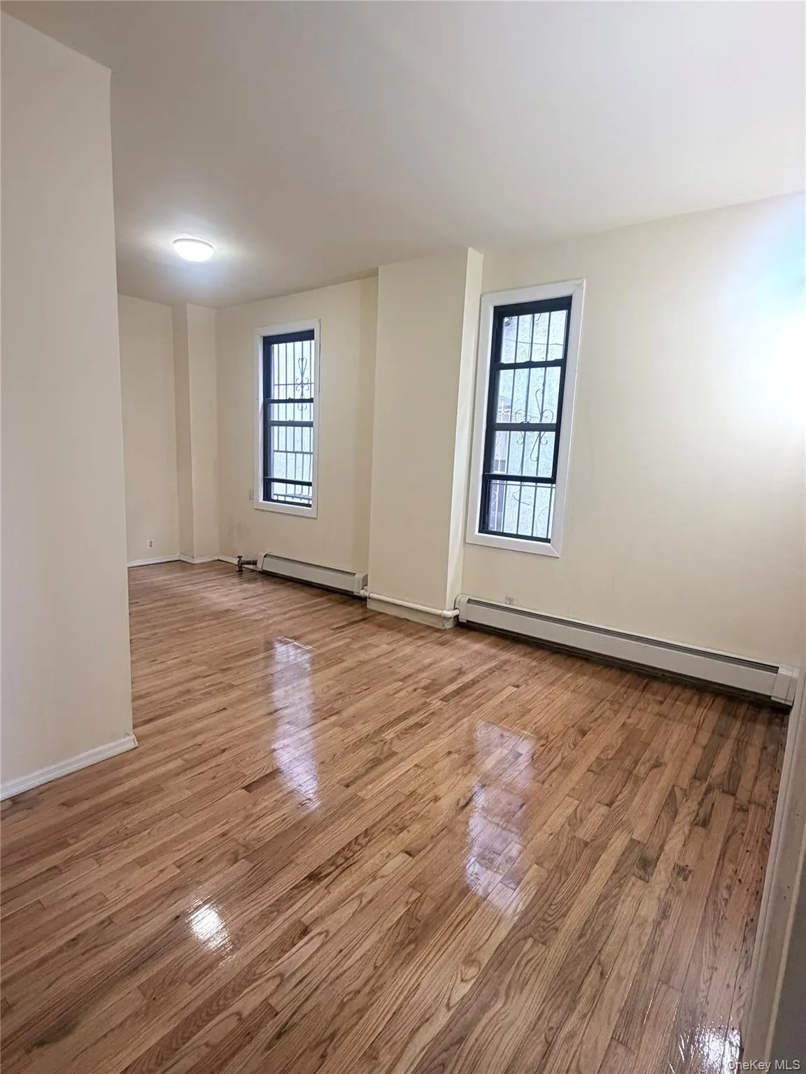 3257 58th Street, New York, NY, 3 Bedrooms Bedrooms, 5 Rooms Rooms,1 BathroomBathrooms,Residential Lease,For Rent,58th,0,993976 3257 58th Street, New York, NY, 3 Bedrooms Bedrooms, 5 Rooms Rooms,1 BathroomBathrooms,Residential Lease,For Rent,58th,0,993976