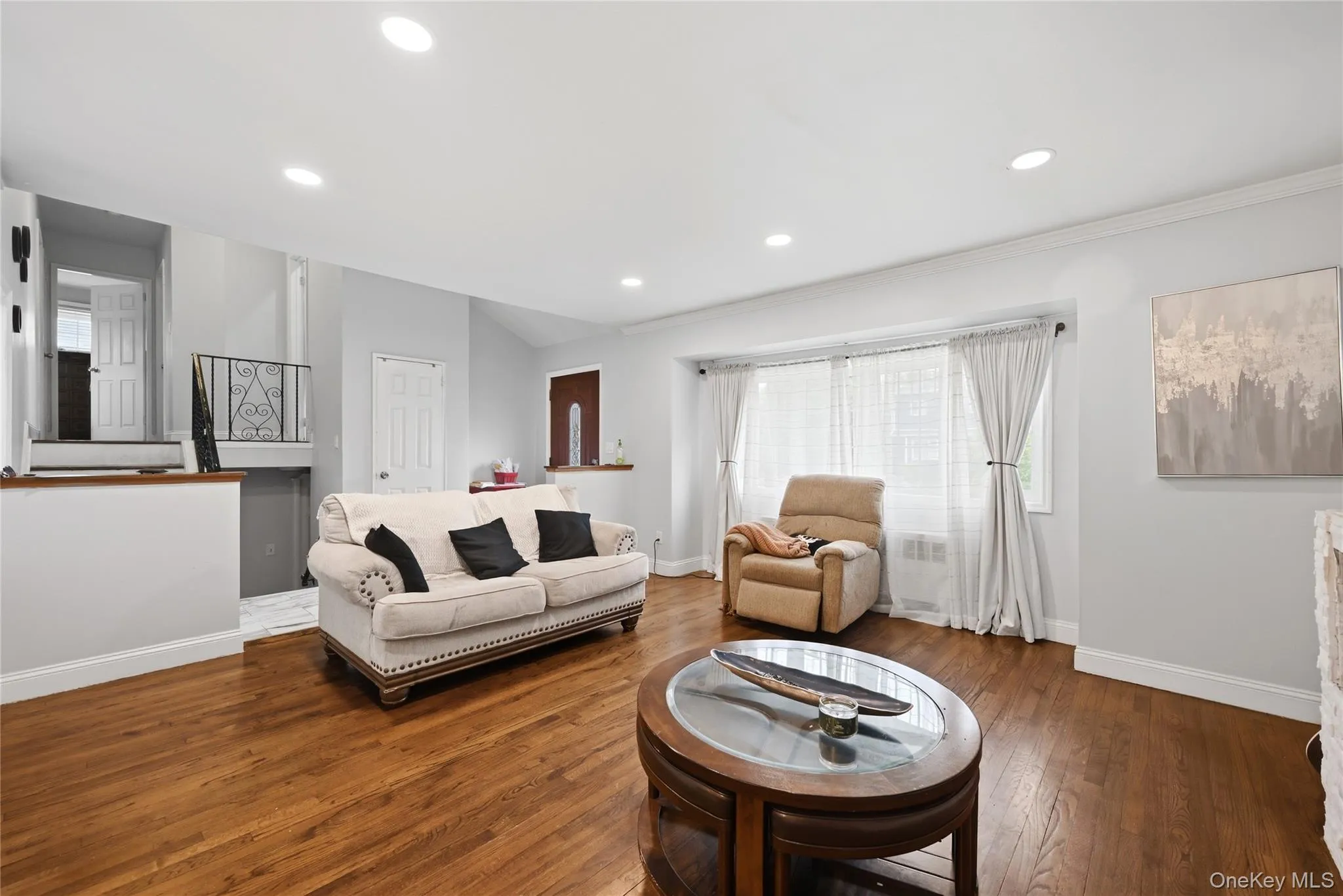 572 Benjamin Road, Babylon, NY, 3 Bedrooms Bedrooms, 8 Rooms Rooms,2 BathroomsBathrooms,Residential,For Rent,Benjamin,0,994003 572 Benjamin Road, Babylon, NY, 3 Bedrooms Bedrooms, 8 Rooms Rooms,2 BathroomsBathrooms,Residential,For Rent,Benjamin,0,994003