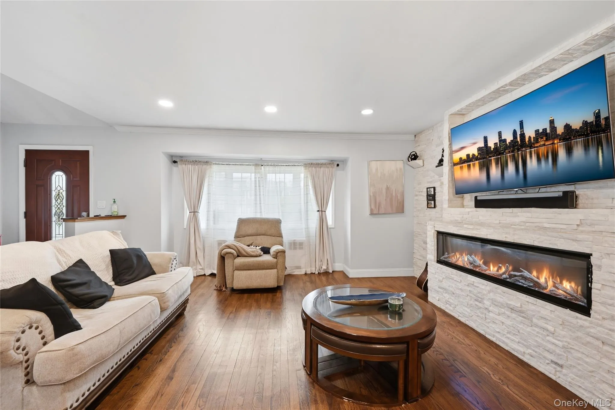 572 Benjamin Road, Babylon, NY, 3 Bedrooms Bedrooms, 8 Rooms Rooms,2 BathroomsBathrooms,Residential,For Rent,Benjamin,0,994003 572 Benjamin Road, Babylon, NY, 3 Bedrooms Bedrooms, 8 Rooms Rooms,2 BathroomsBathrooms,Residential,For Rent,Benjamin,0,994003