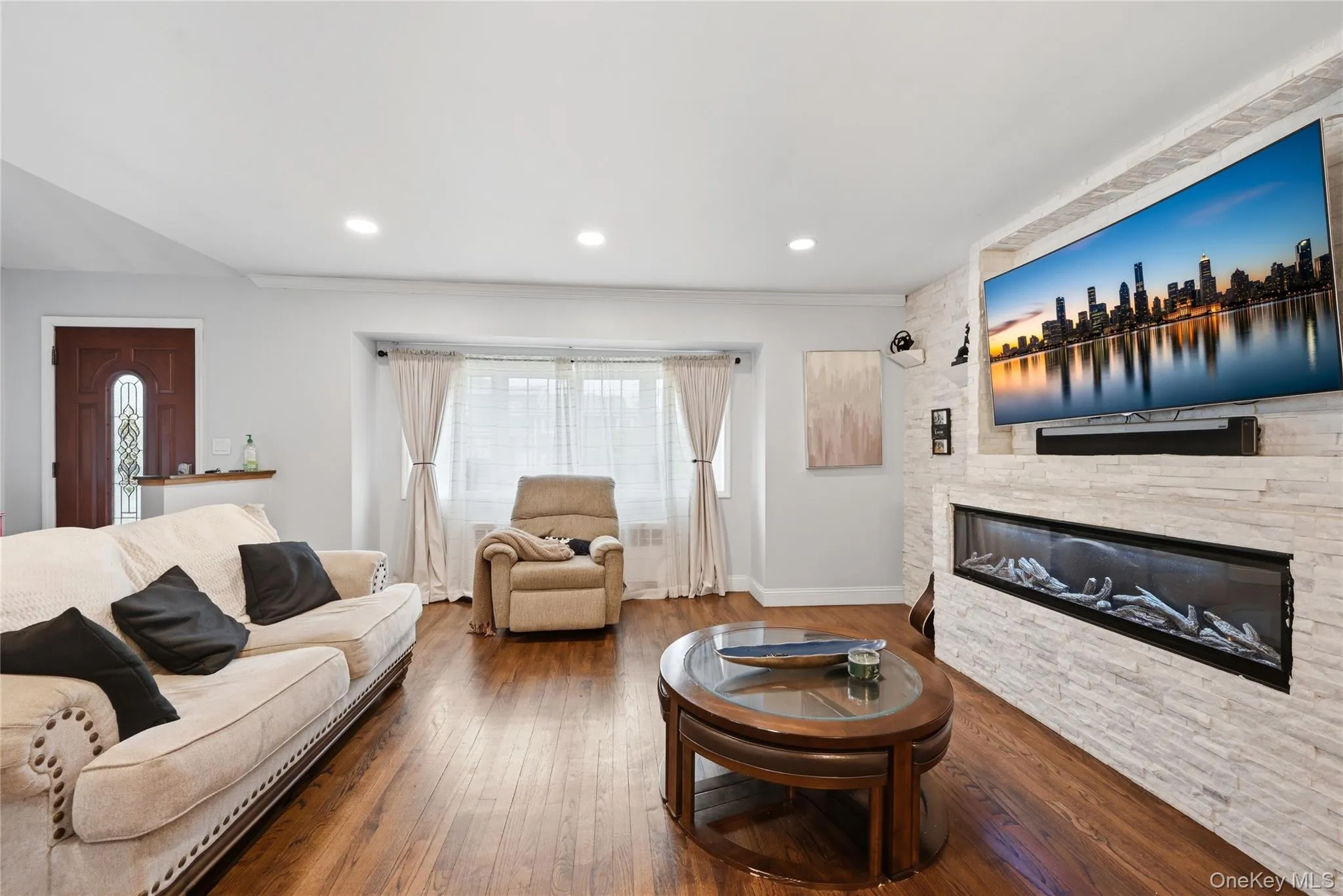 572 Benjamin Road, Babylon, NY, 3 Bedrooms Bedrooms, 8 Rooms Rooms,2 BathroomsBathrooms,Residential,For Rent,Benjamin,0,994003 572 Benjamin Road, Babylon, NY, 3 Bedrooms Bedrooms, 8 Rooms Rooms,2 BathroomsBathrooms,Residential,For Rent,Benjamin,0,994003