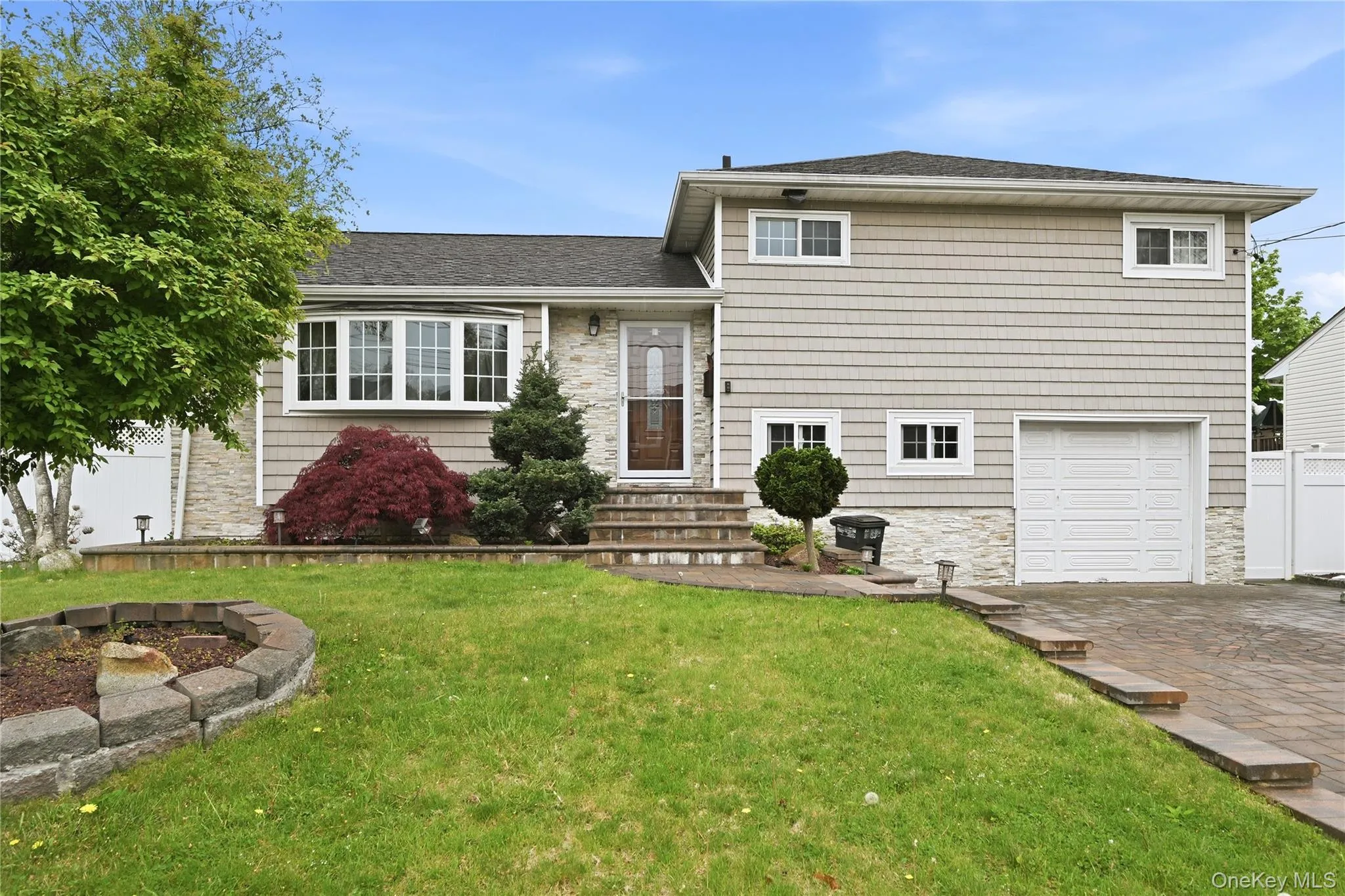 572 Benjamin Road, Babylon, NY, 3 Bedrooms Bedrooms, 8 Rooms Rooms,2 BathroomsBathrooms,Residential,For Rent,Benjamin,0,994003 572 Benjamin Road, Babylon, NY, 3 Bedrooms Bedrooms, 8 Rooms Rooms,2 BathroomsBathrooms,Residential,For Rent,Benjamin,0,994003